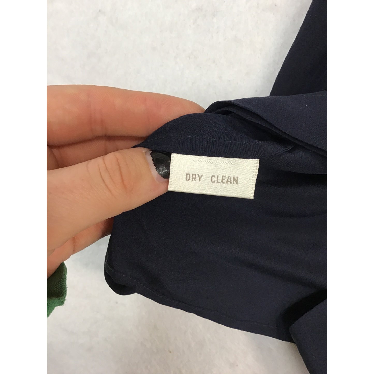 Jones New York Womens Navy Silk Short Sleeve Button-Up Blouse Size 6 Front Pockets Made In China #194