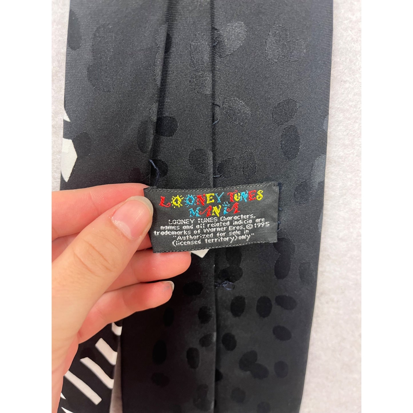 Looney Tunes Mens Tie Featuring Tom & Jerry Cartoon Characters #831A