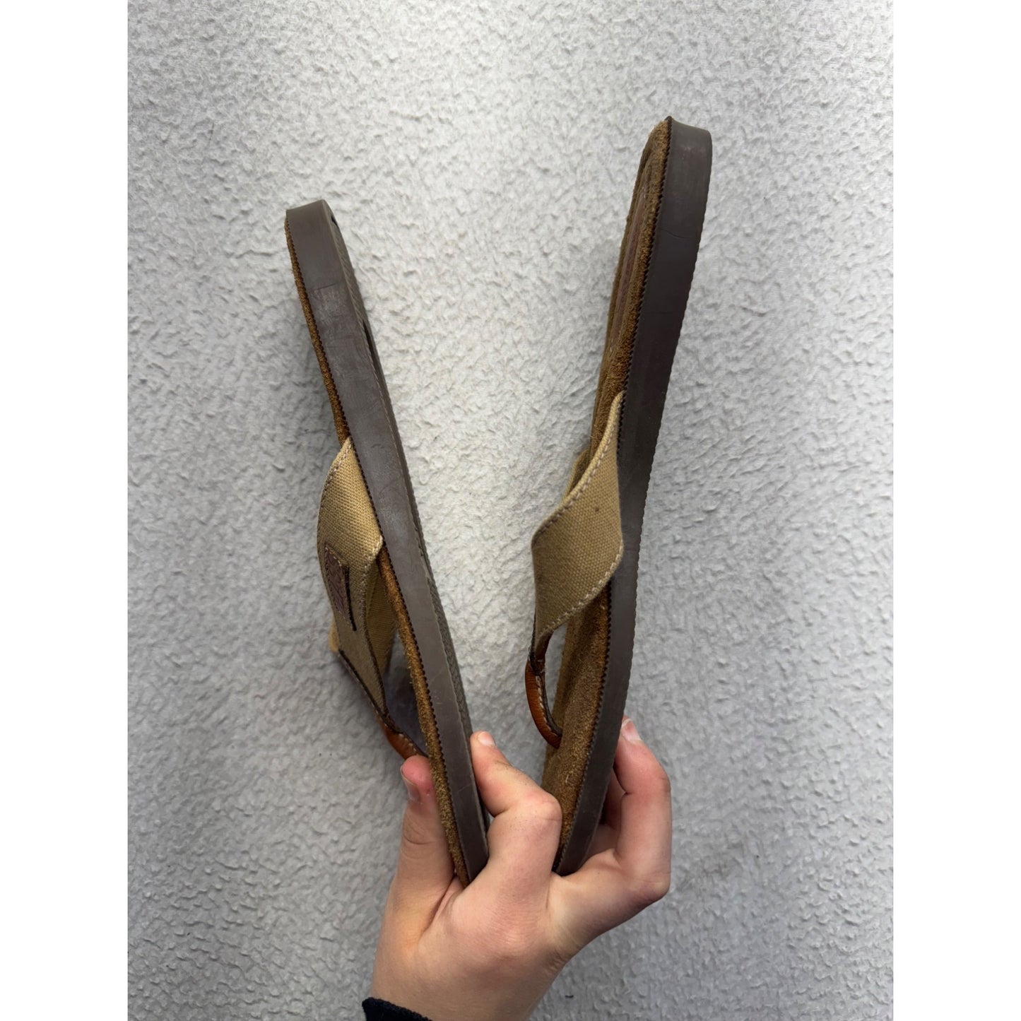 G.H. Bass & Co. Brown Suede & Canvas Flip-Flops With Rubber Sole Size 10 9453