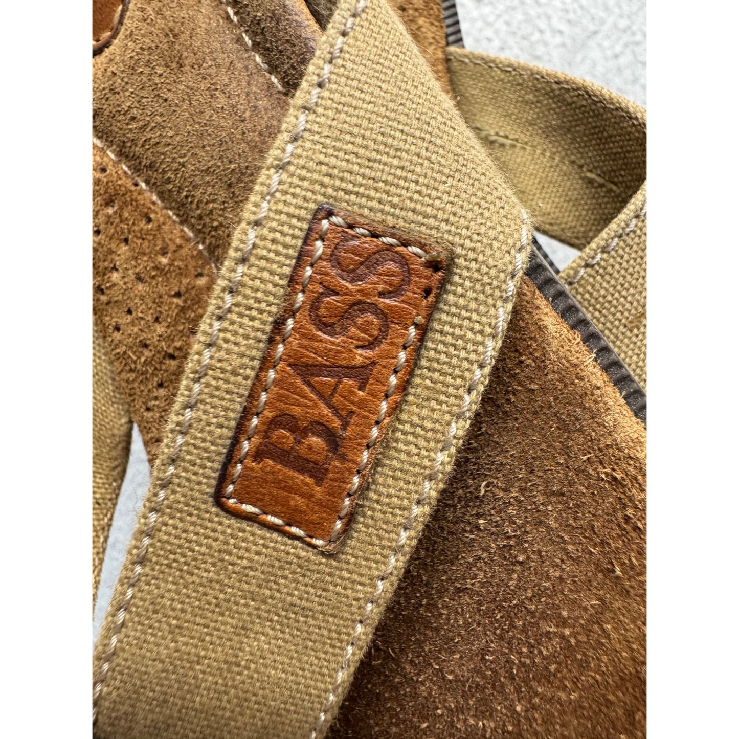 G.H. Bass & Co. Brown Suede & Canvas Flip-Flops With Rubber Sole Size 10 9453