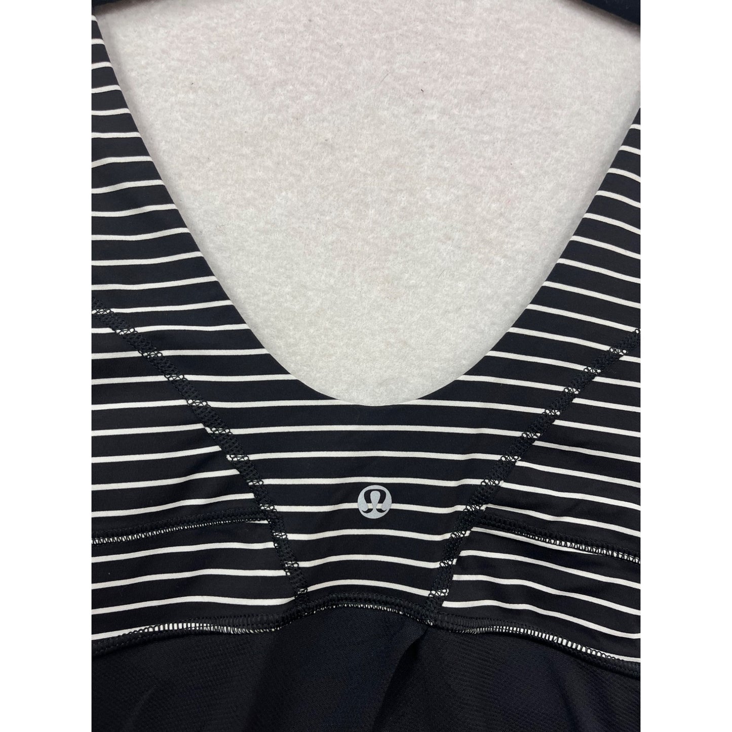Lululemon Black & White Striped Athletic Tank Top Size 6 #166A
