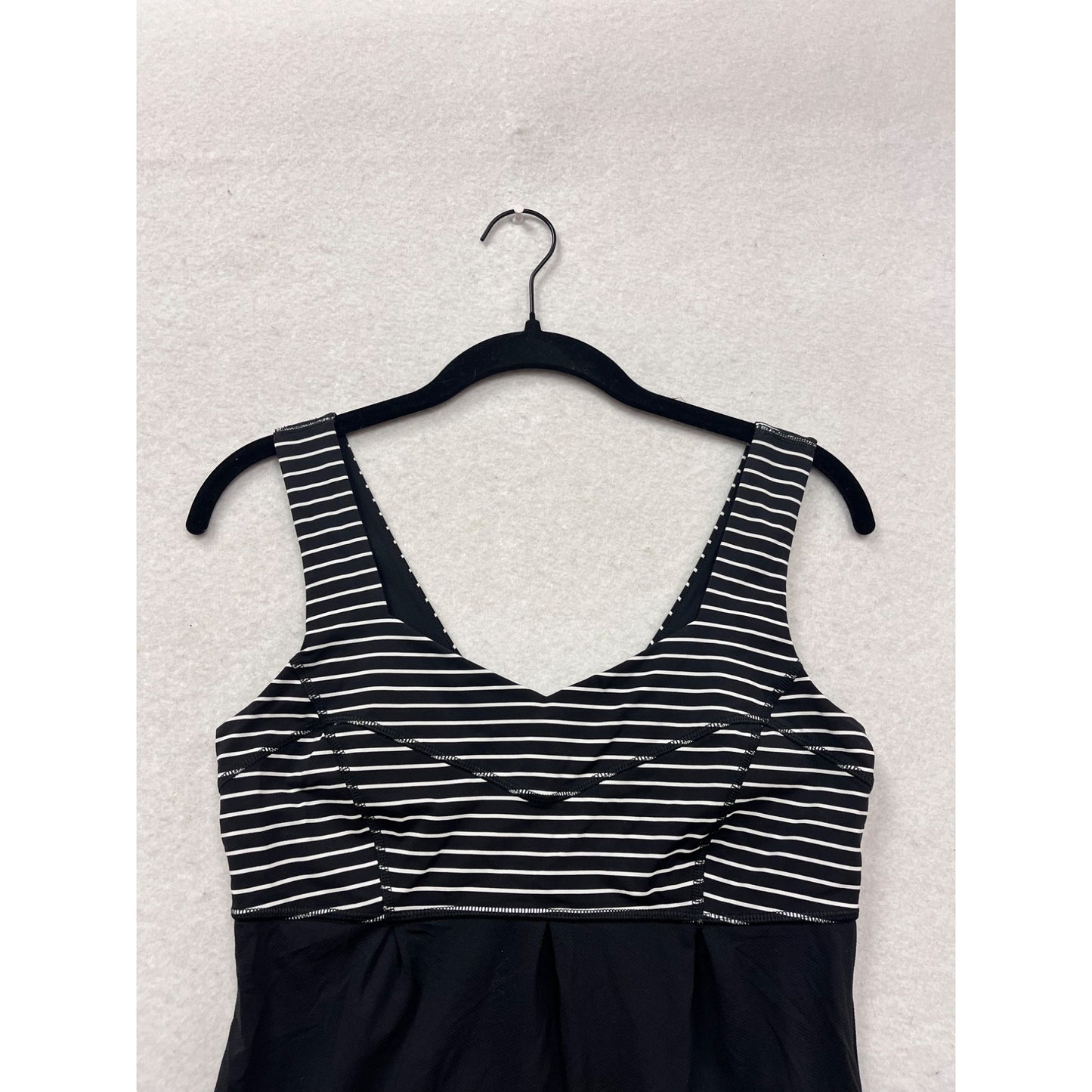 Lululemon Black & White Striped Athletic Tank Top Size 6 #166A