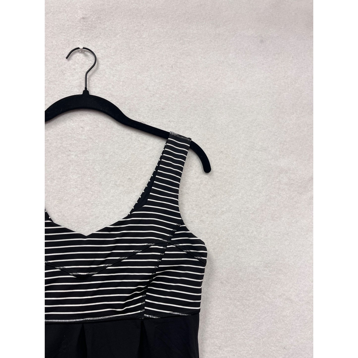 Lululemon Black & White Striped Athletic Tank Top Size 6 #166A