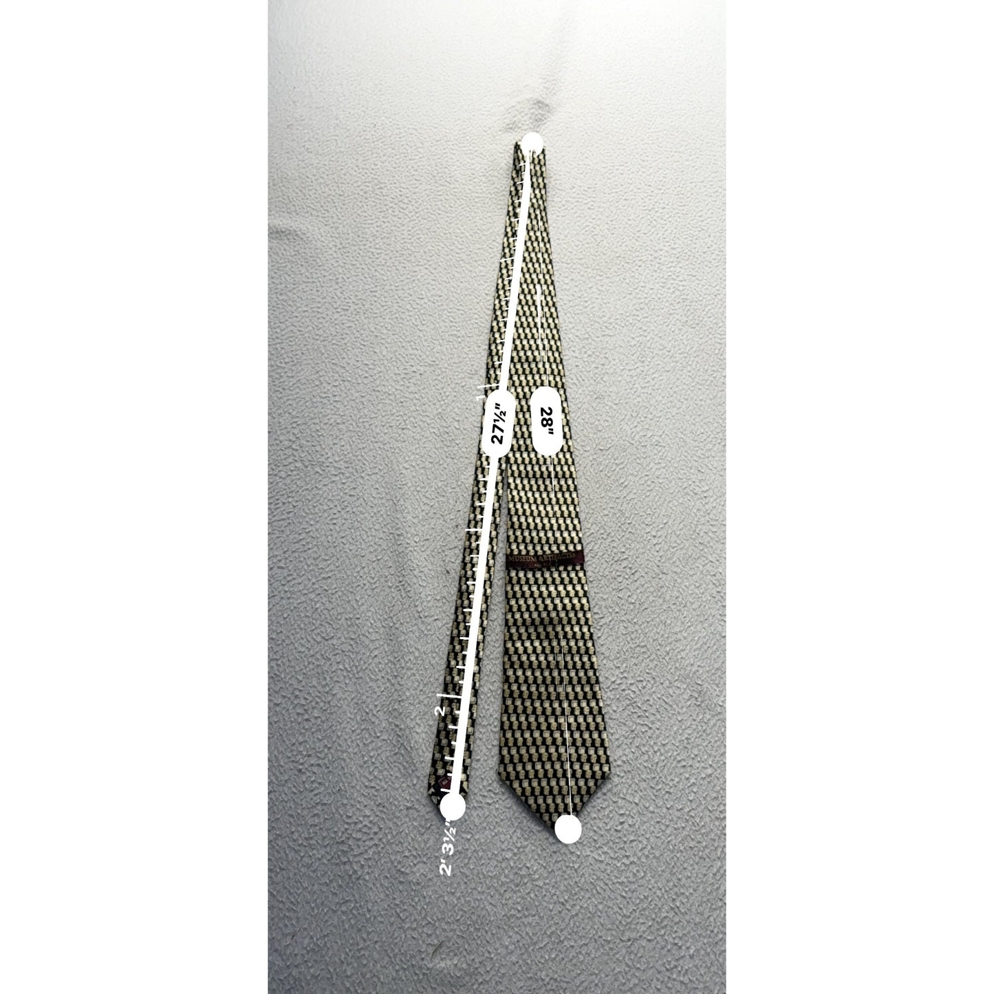 Museum Artifacts All Silk Handmade Tie With Gold Bucket Pattern 395B