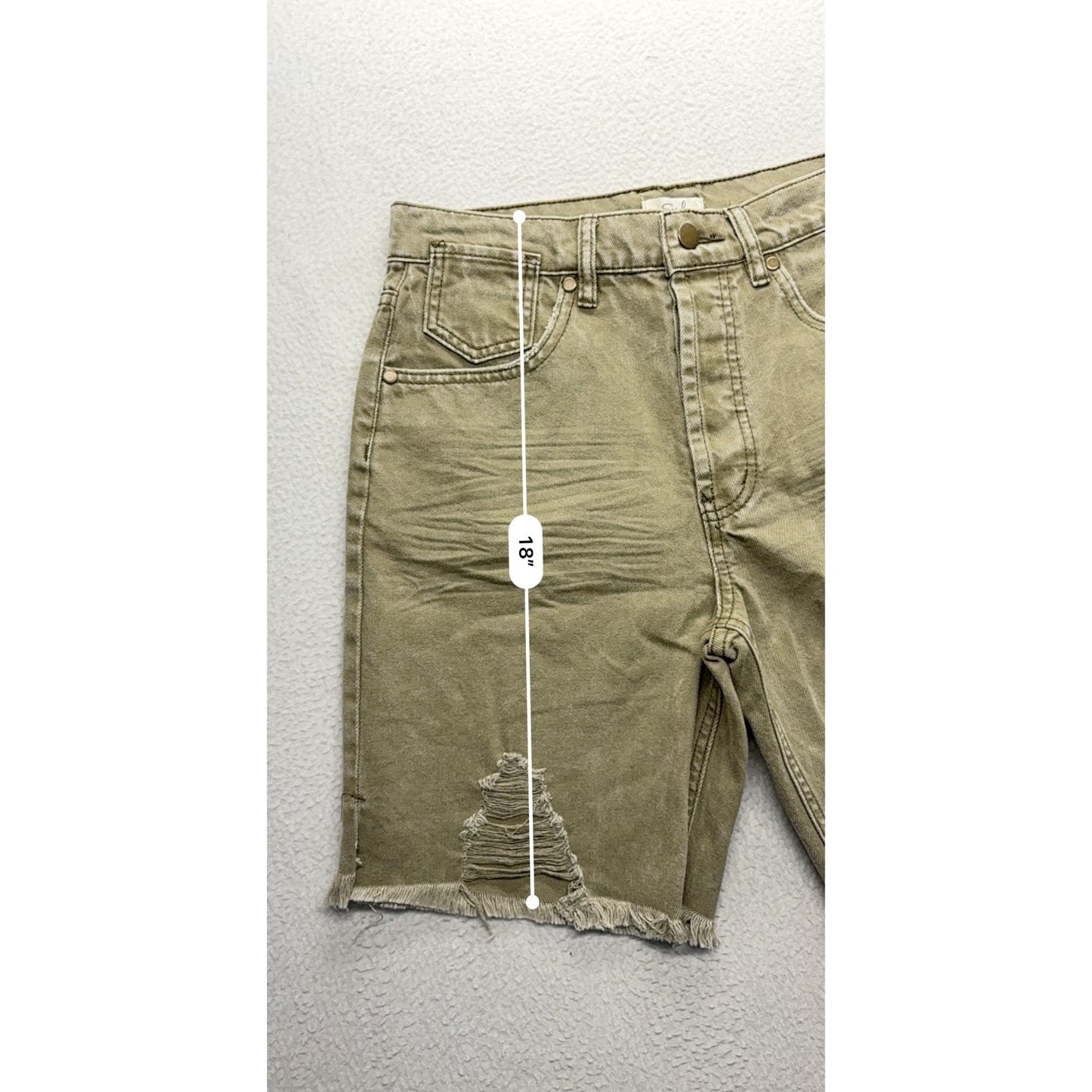 *NWT* Easel Womens Distressed Olive Green Denim Shorts #7442