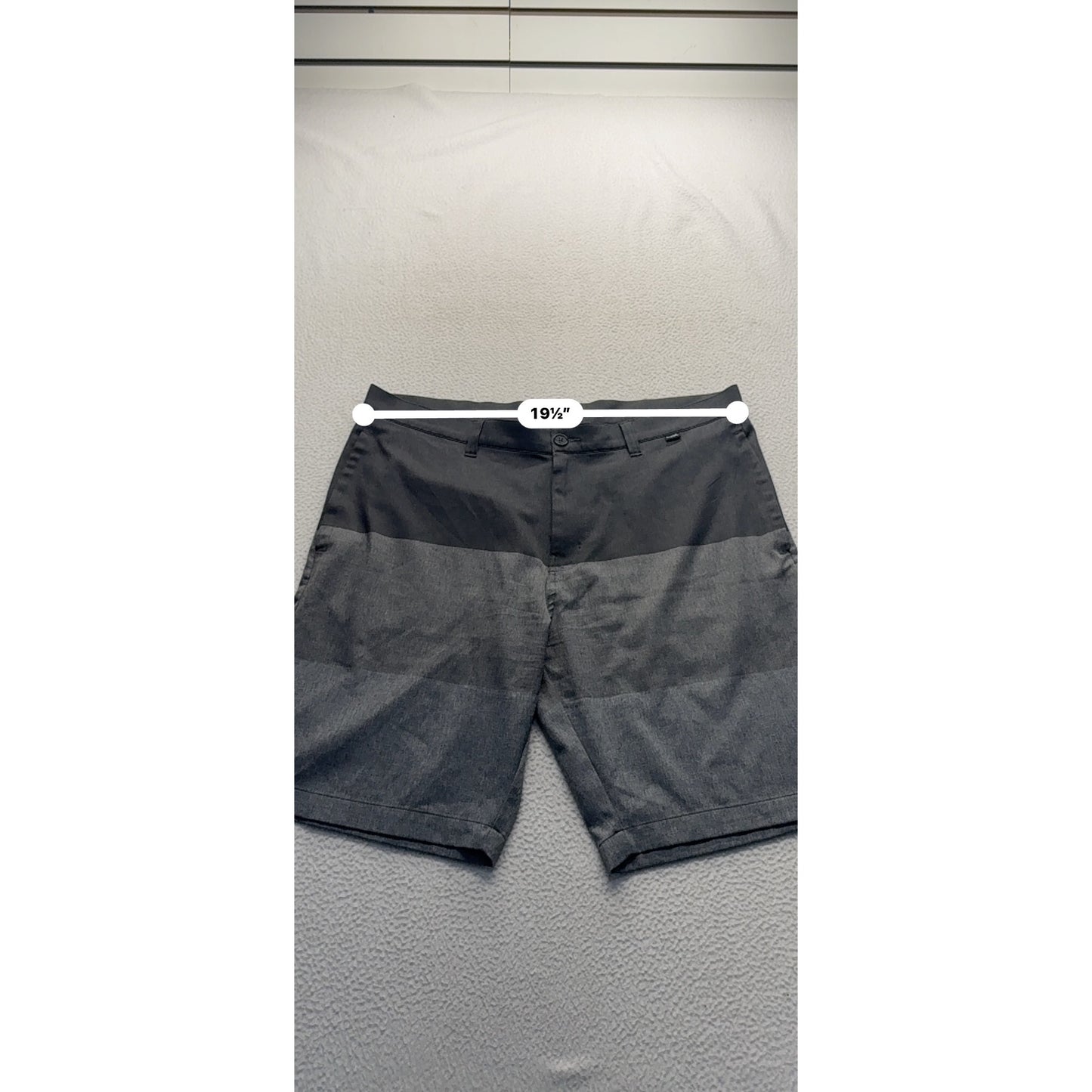TravisMathew Gradient Gray Striped Shorts Size 38 #9053