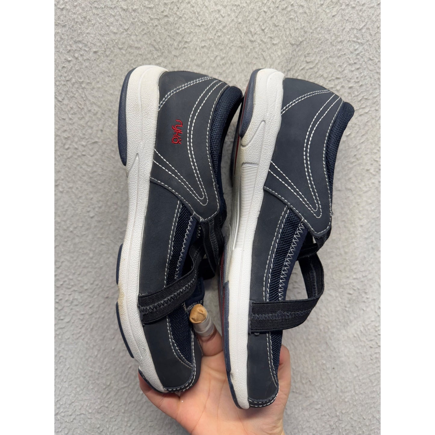 Ryka Navy Blue Athletic Shoes W/ Black Straps & Red Sole Accents Size 8.5 #9637