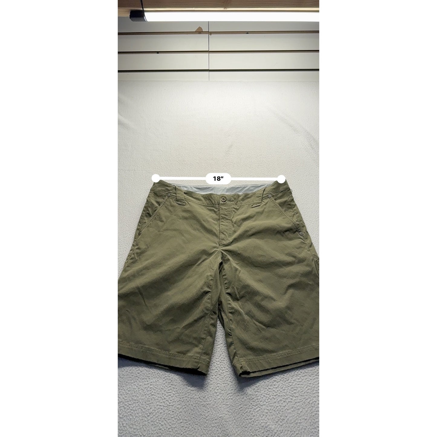 Mountain Hardwear Mens 36 Green Cargo Shorts Nylon/Elastane Blend #7784