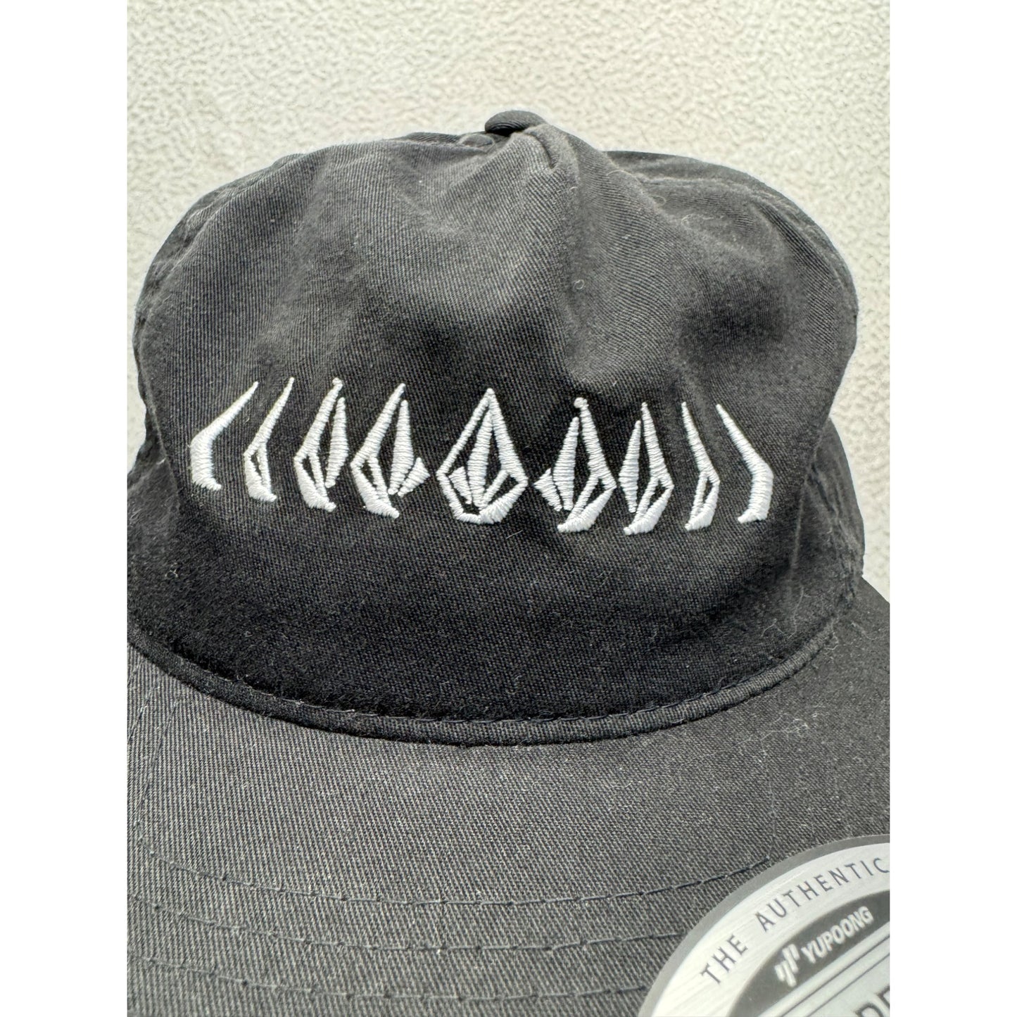 Volcom SnapBack Hat #5600