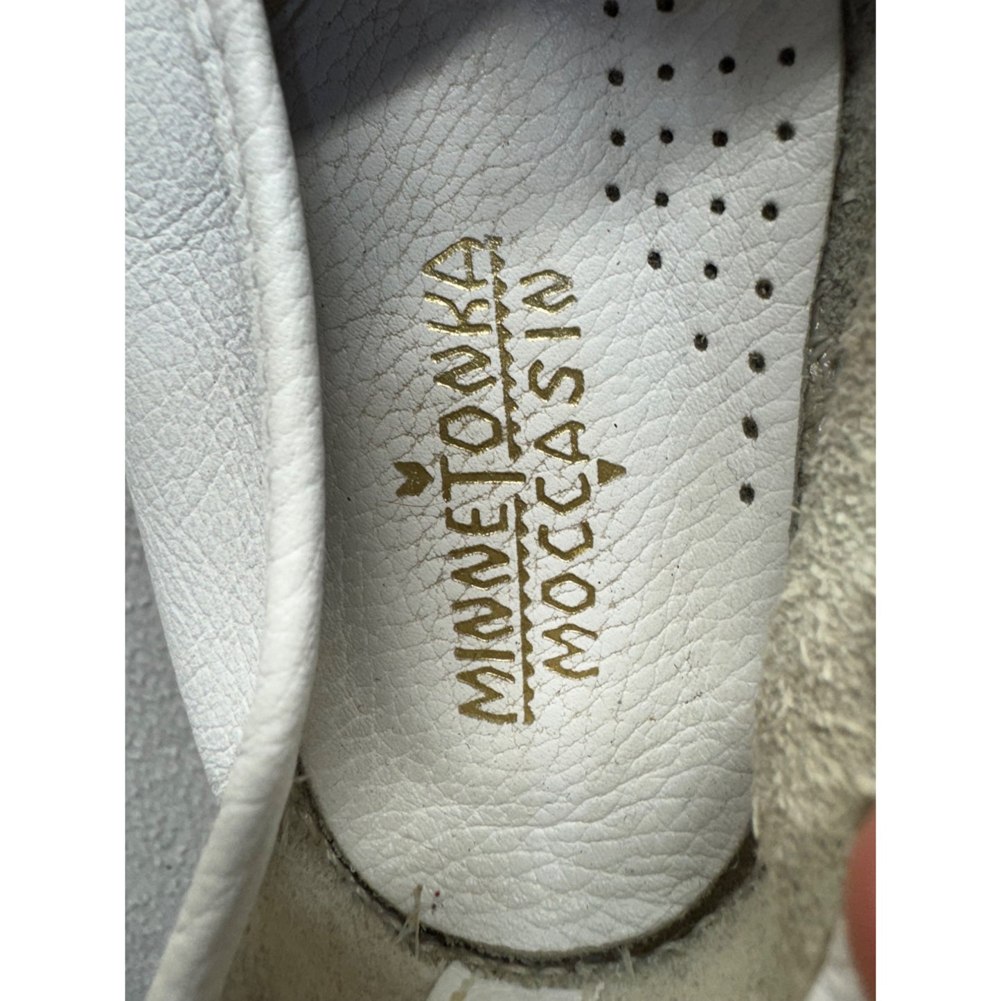 Minnetonka White Leather Moccasins With Rubber Sole 86B