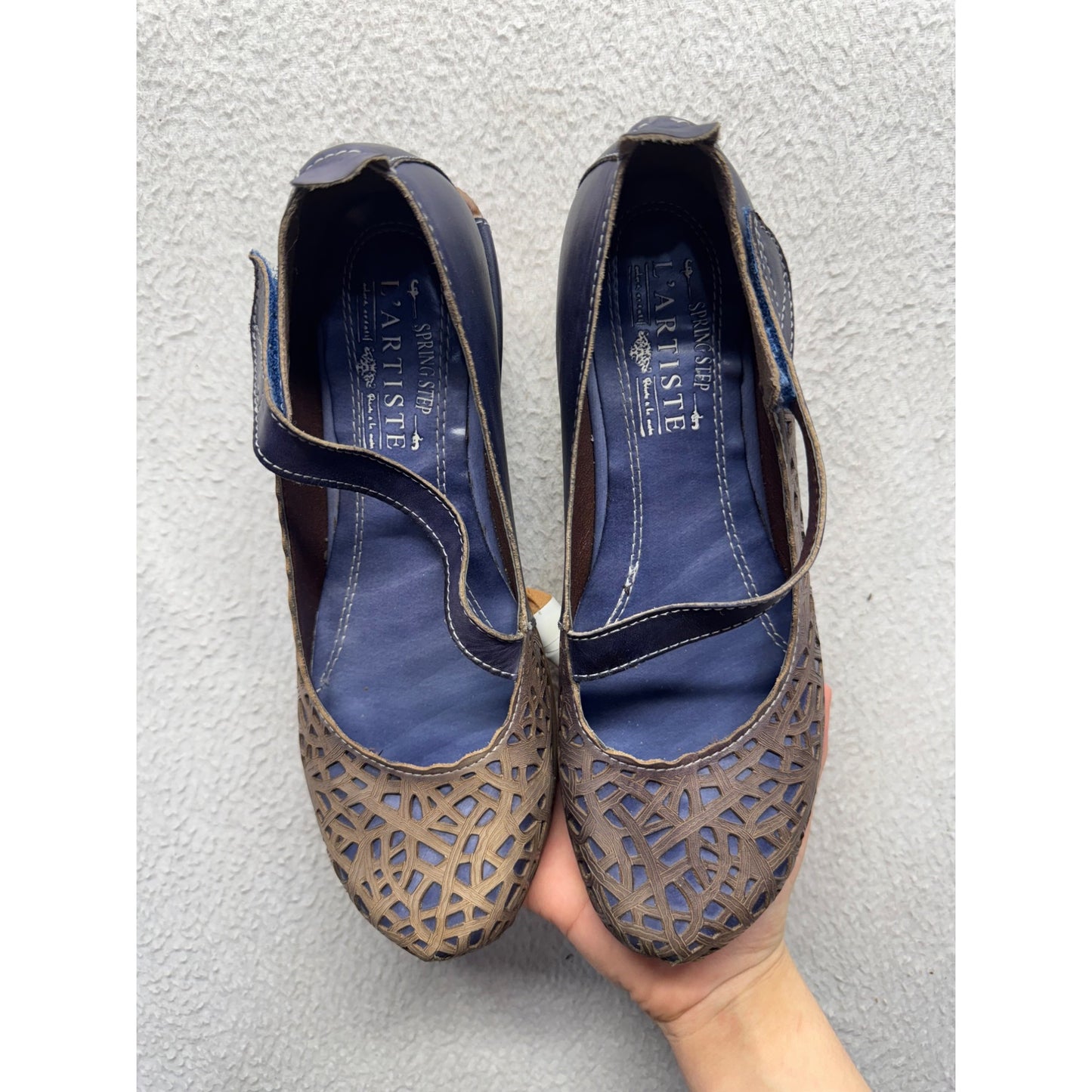 Spring Step LArtiste LaserCut Leather Mary Jane Shoes NAV & BRO Size 39 EU #9638