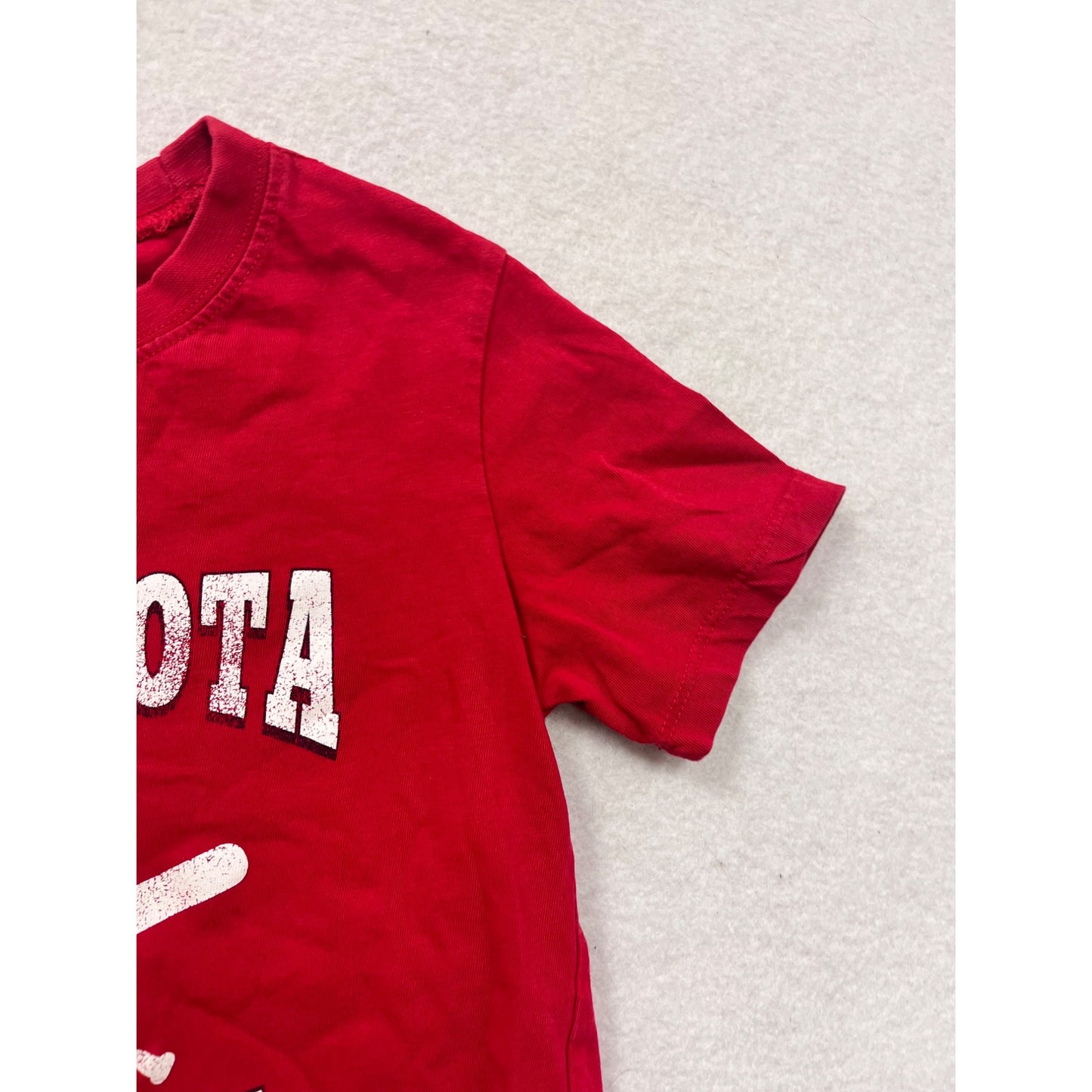 Minnesota Twins Red Baseball Graphic T-Shirt #8492