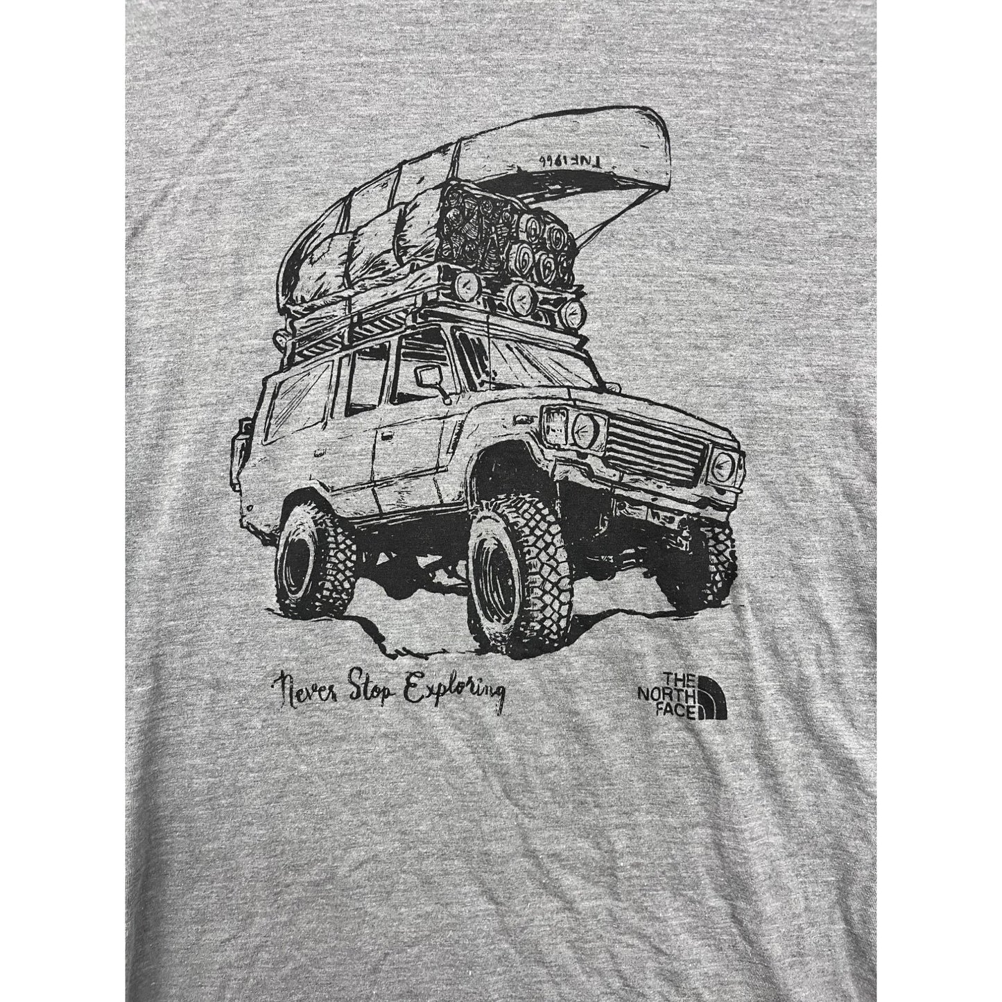 The North Face Mens Graphic Tee Small Gray Slim Fit #6907