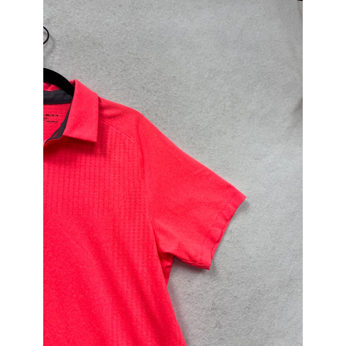 Under Armour HeatGear Polo Shirt Loose Fit Red Size M #577A