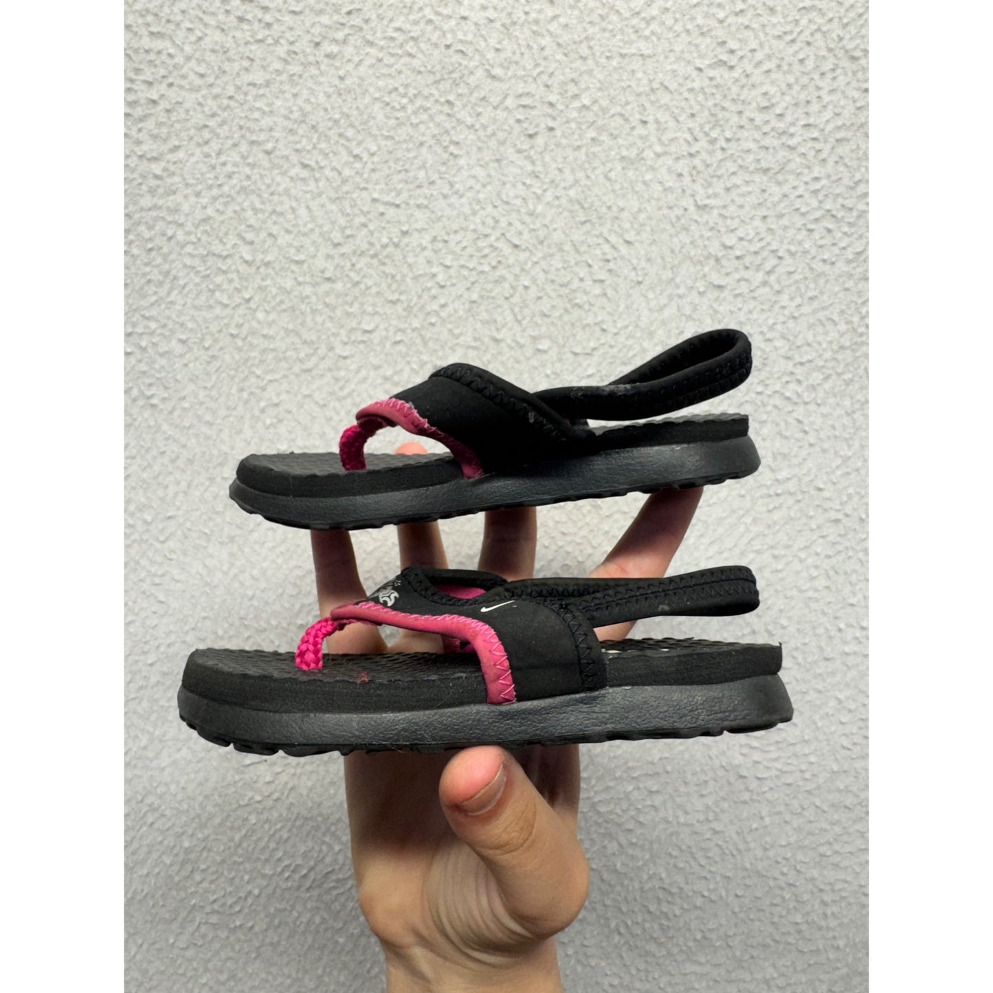 Nike Toddler Black & Pink Sandals With Floral Accent #9240