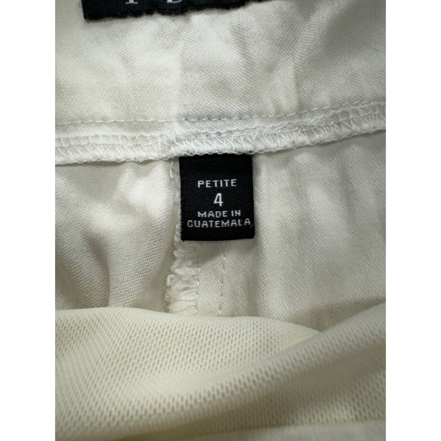 Roz & Ali White Petite 4 Cropped Pants With Button Detail 203B