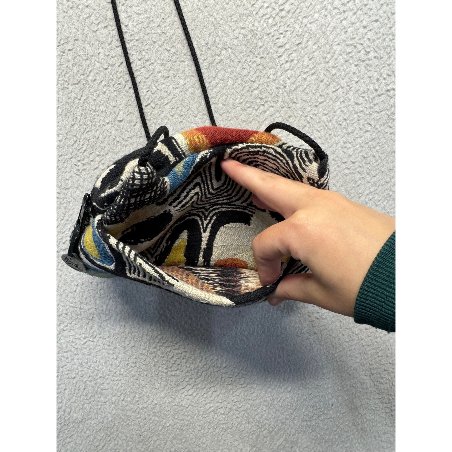 Geometric Abstract Print Crossbody Bag With Zip Closure #48B