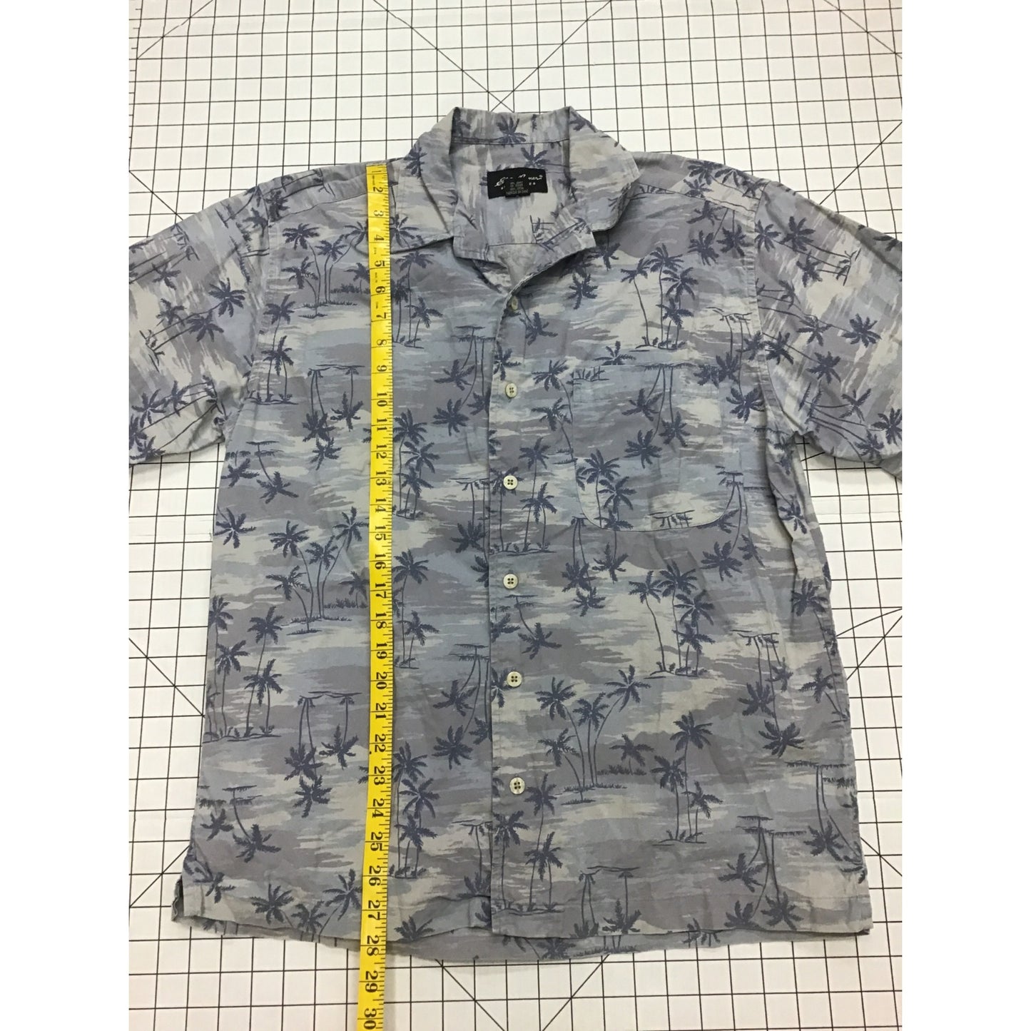 Mens Eddie Bauer Tropical ButtonUp