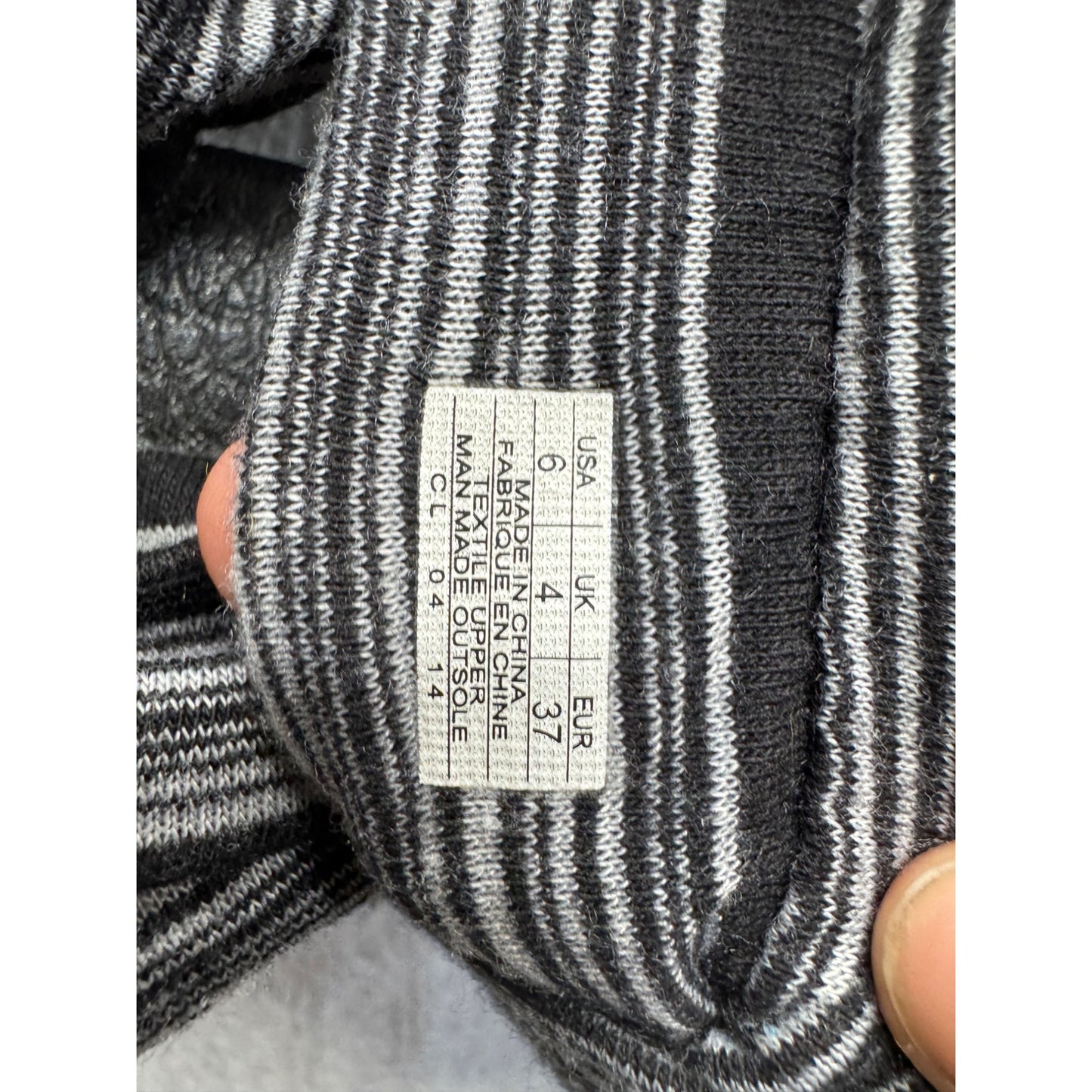 Sanuk Yoga Sling 2 Black & Gray Striped Womens Sandals Size 8 #9298