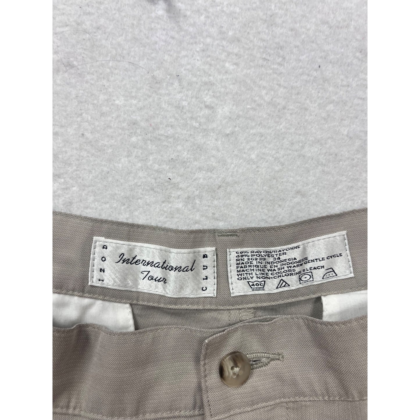 International Tour Taupe Pleated Shorts Size 40 #581A