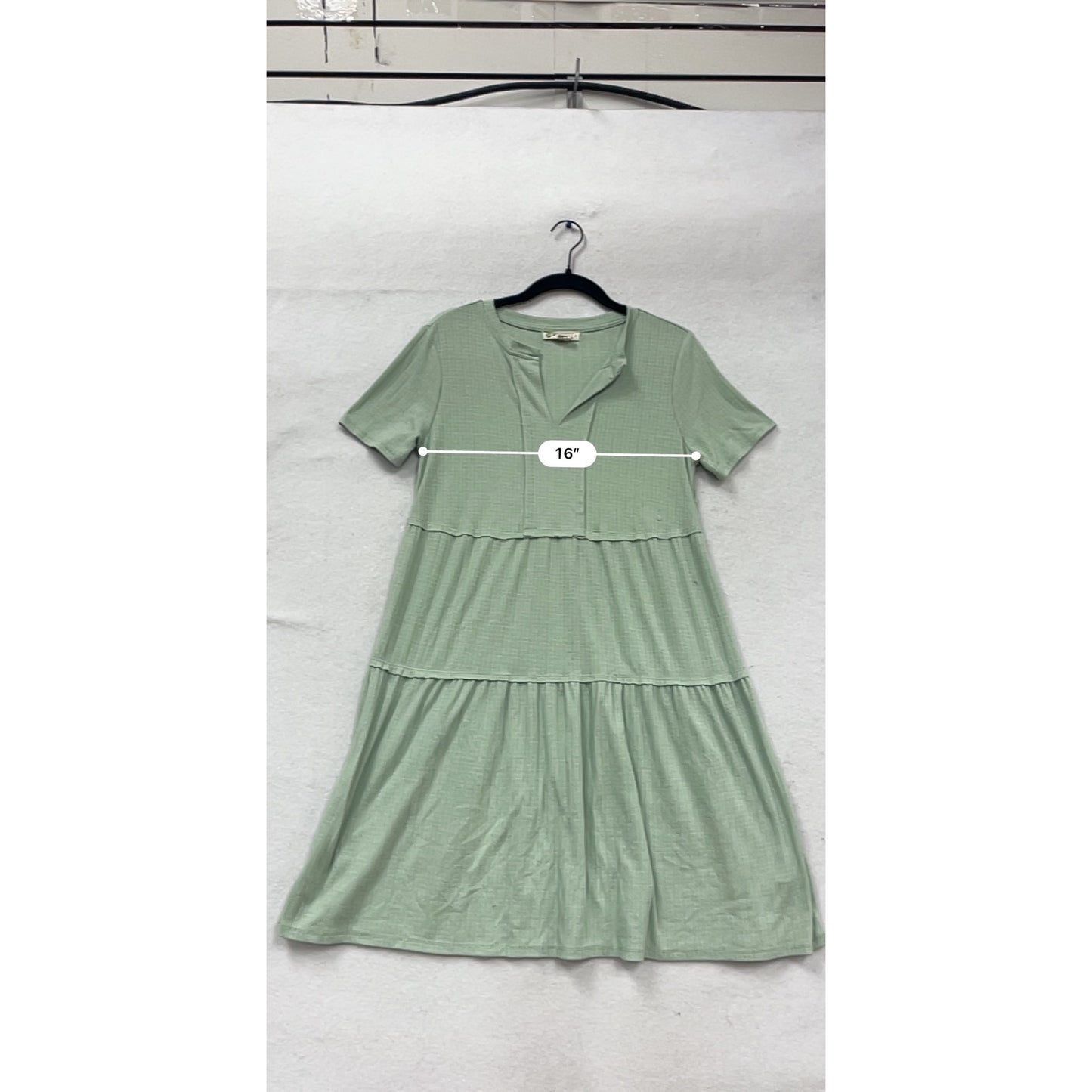 Akini Tiered A-Line Dress Size S Light Green Short Sleeve #576A