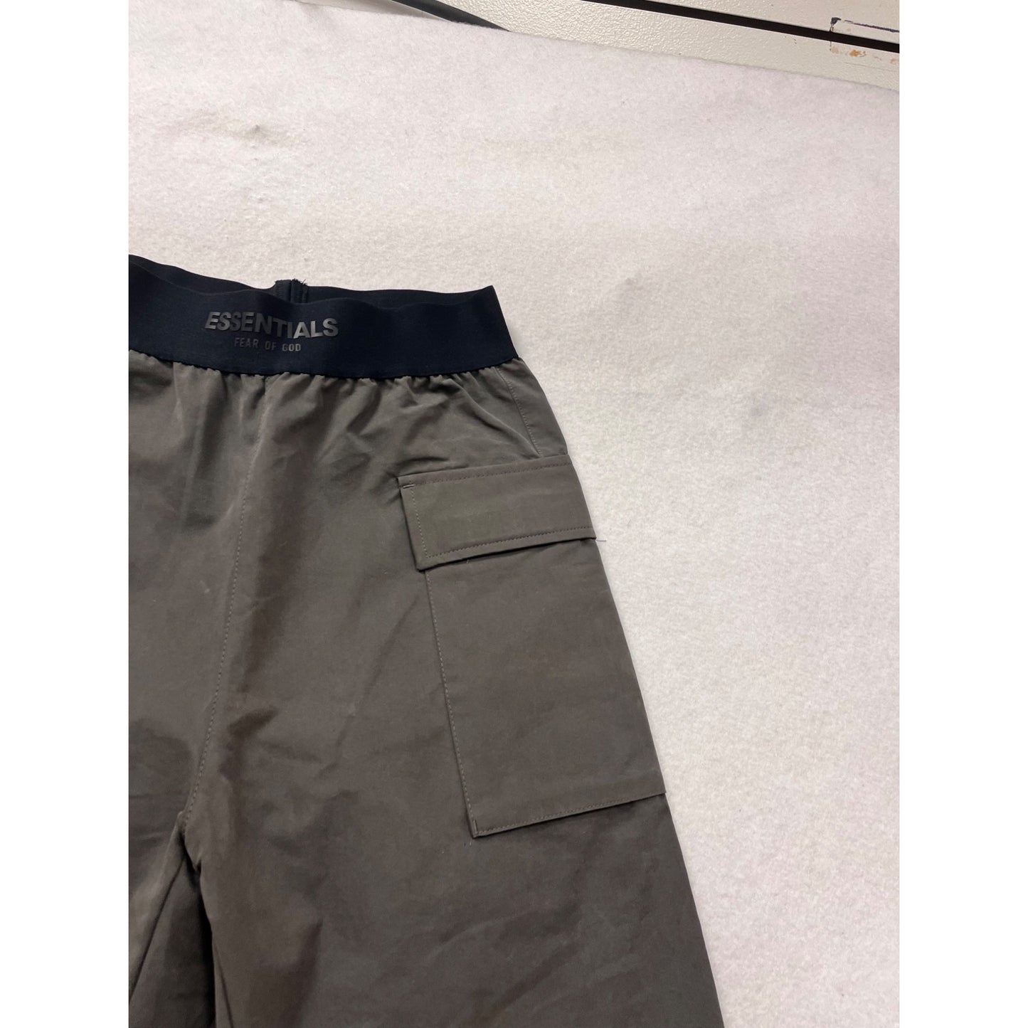 Fear Of God Essentials Cargo Pants XS Gray #735A