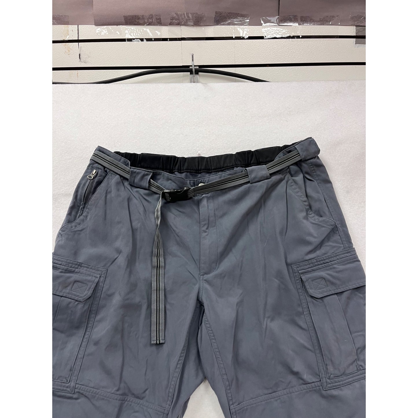 Duluth Trading Co 3XL Gray Nylon Cargo Pants With Adjustable Belt #147A