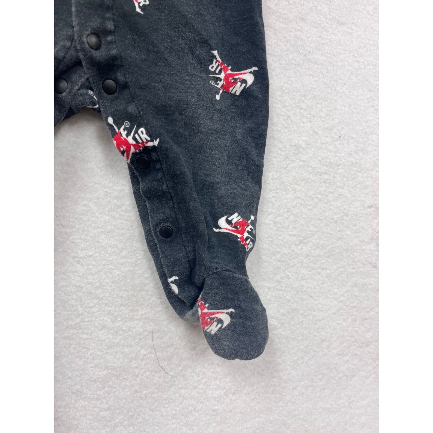 Nike Jordan Baby Footed Bodysuit 3/6M Black With Red/White Graphic Design #6563