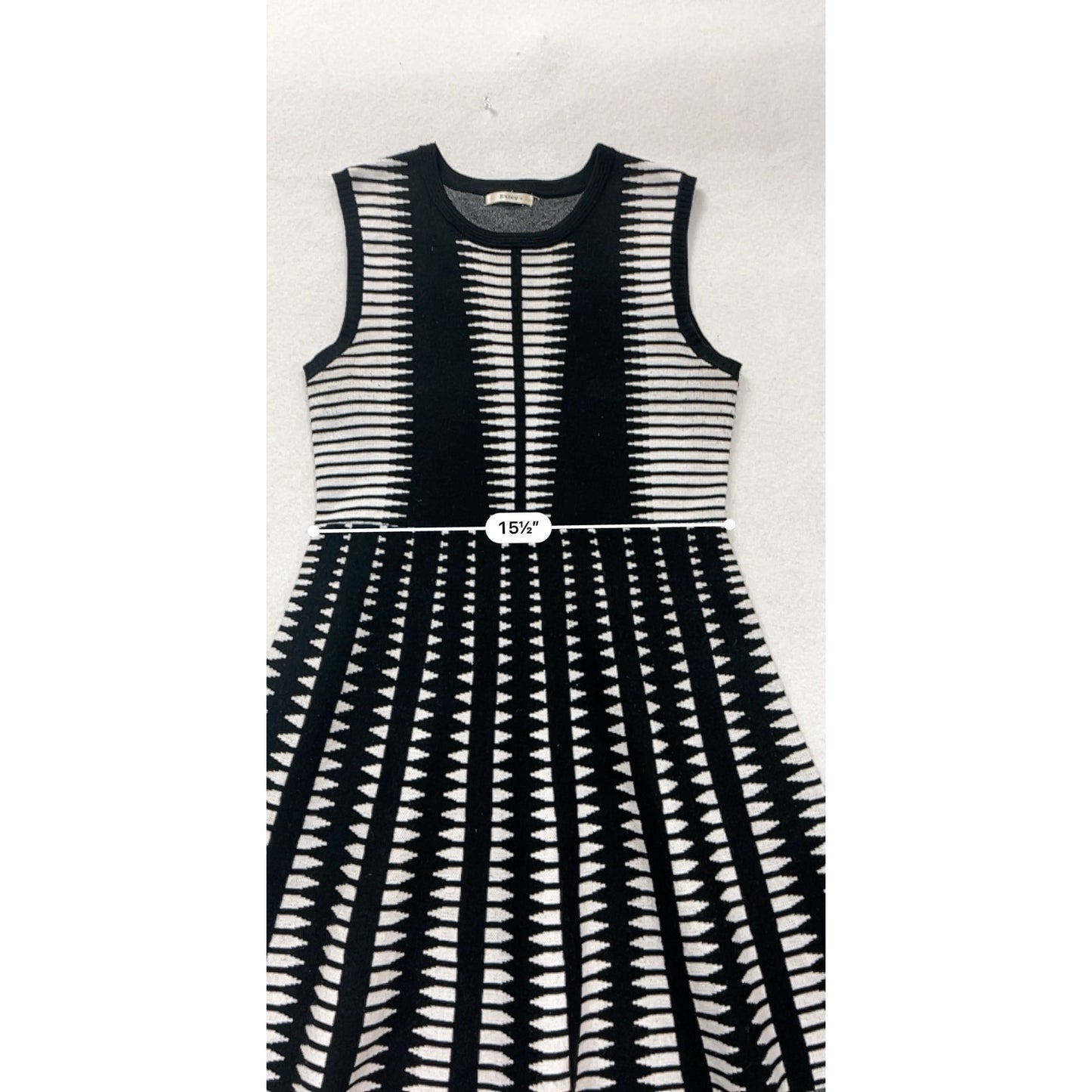 Esley Black & White Sleeveless A-Line Dress With Geometric Pattern #403A
