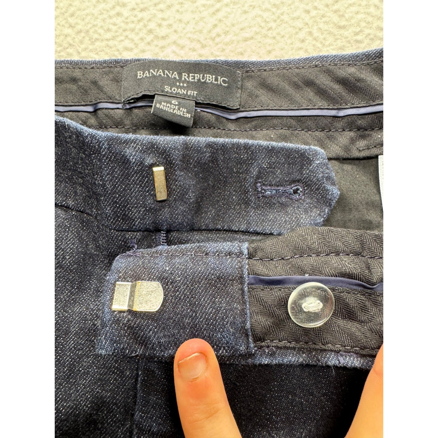 Banana Republic Sloan Fit Navy Stretch Cotton Pants Size 6 32" Inseam #9271