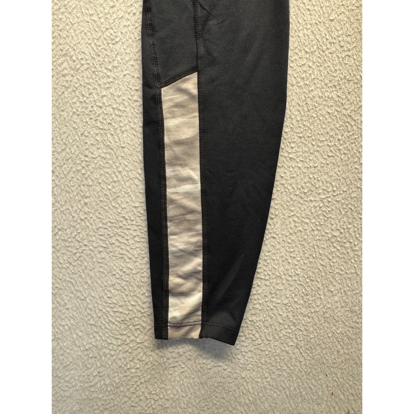 Under Armour Black Leggings With Camo Waistband & Reflective Panels Size S #9914