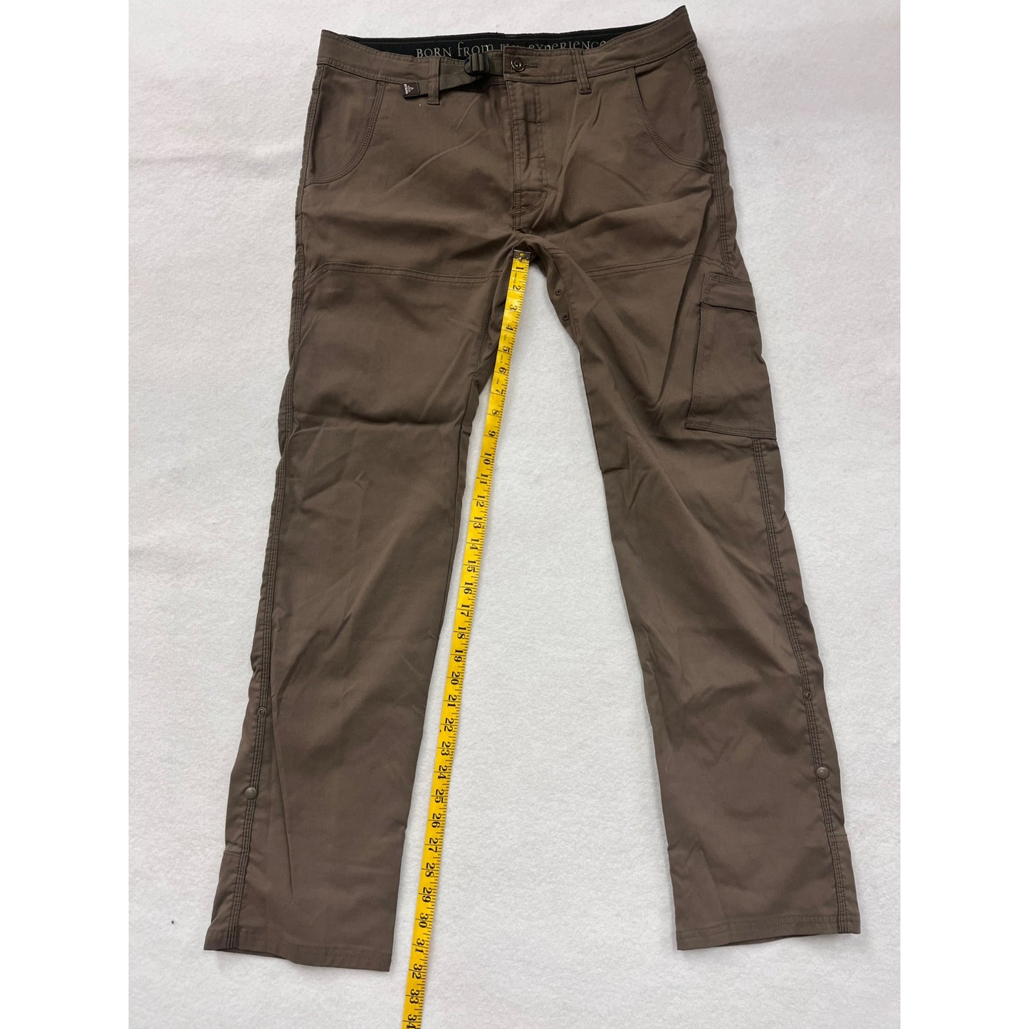 Men’s Prana Cargo Style Pants #2981