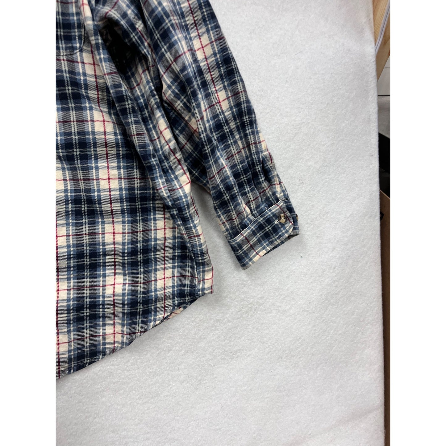 Eddie Bauer Plaid Button-Up Shirt Size L 100% Cotton Blue/White #8322