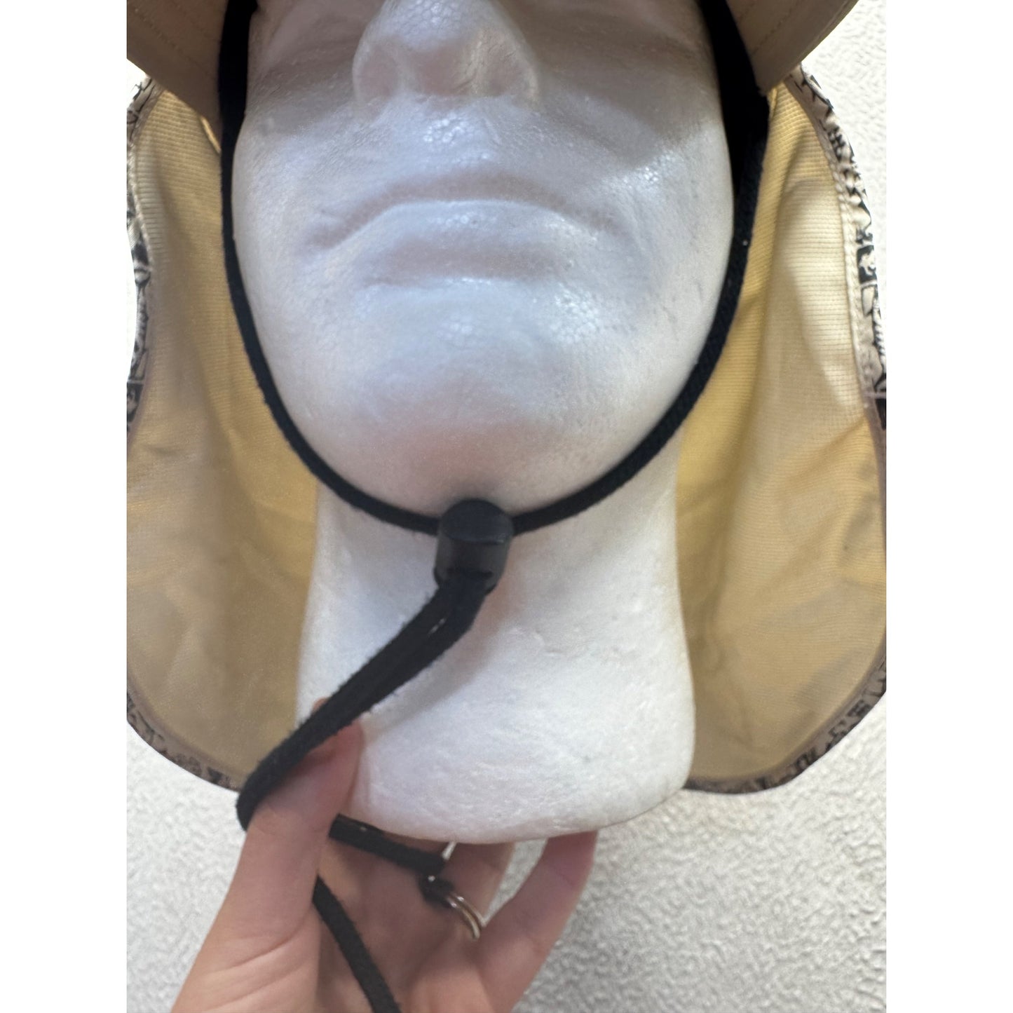 Salt Life Outdoor Adventure Hat With Neck Flap Skull Graphic Khaki Shade #64B