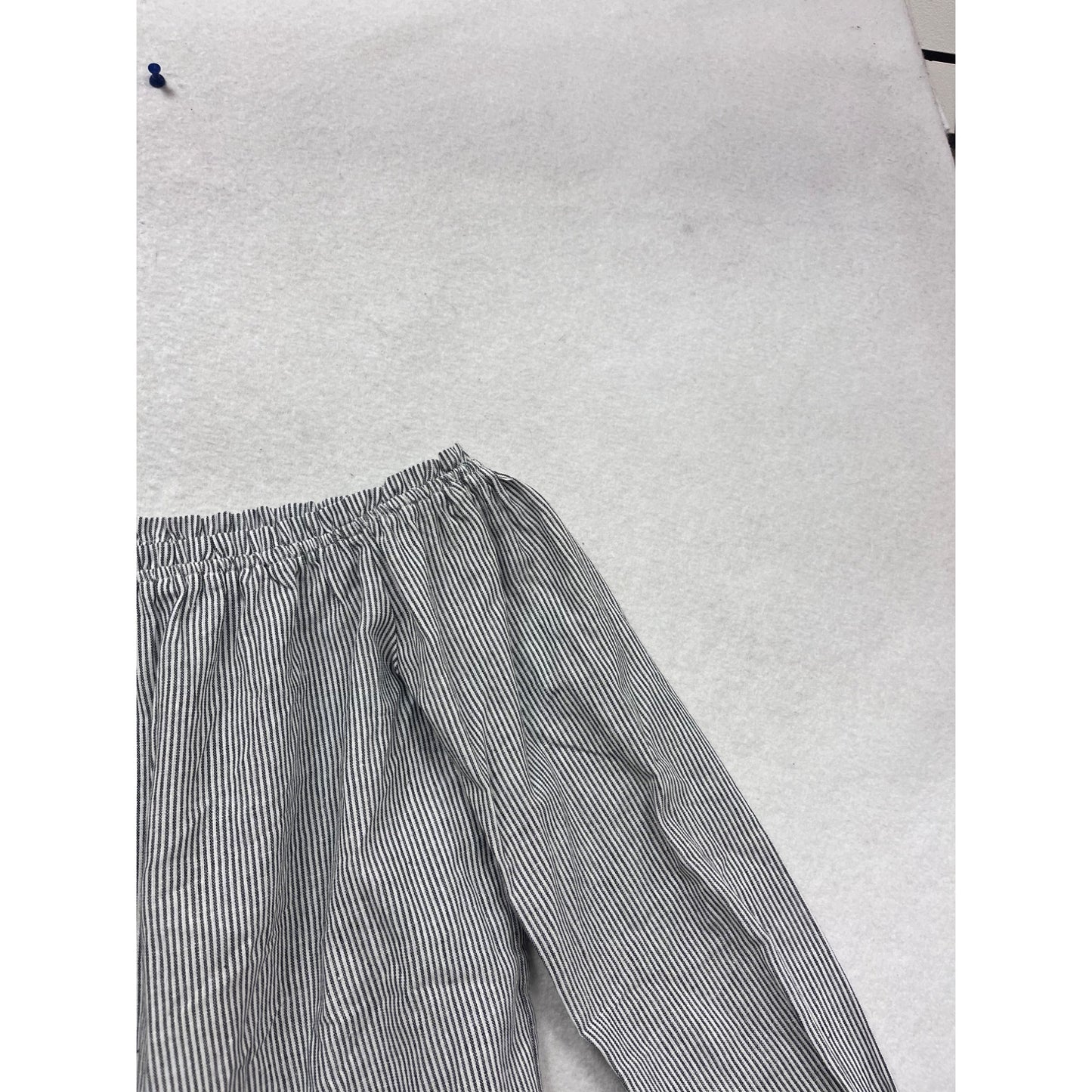 Brandy Melville Off-Shoulder Long Sleeve Striped Top #510A