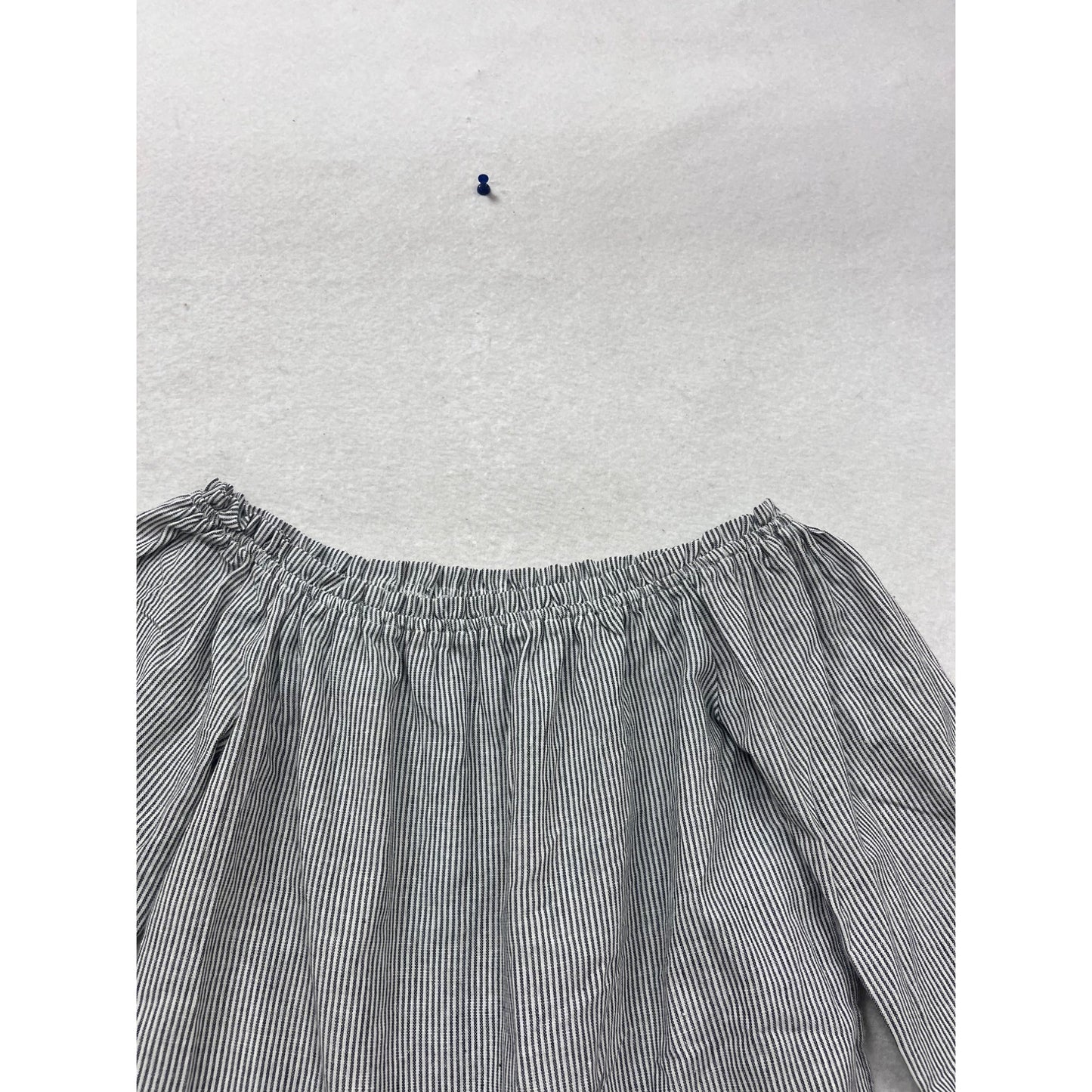 Brandy Melville Off-Shoulder Long Sleeve Striped Top #510A