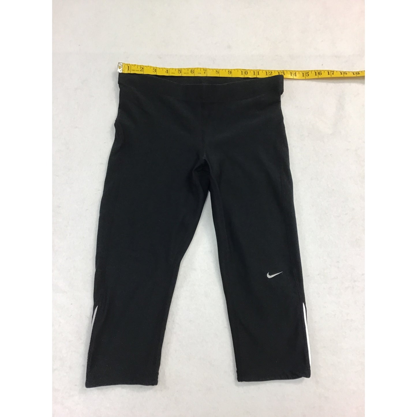 Women’s Nike 1/2 Leggings