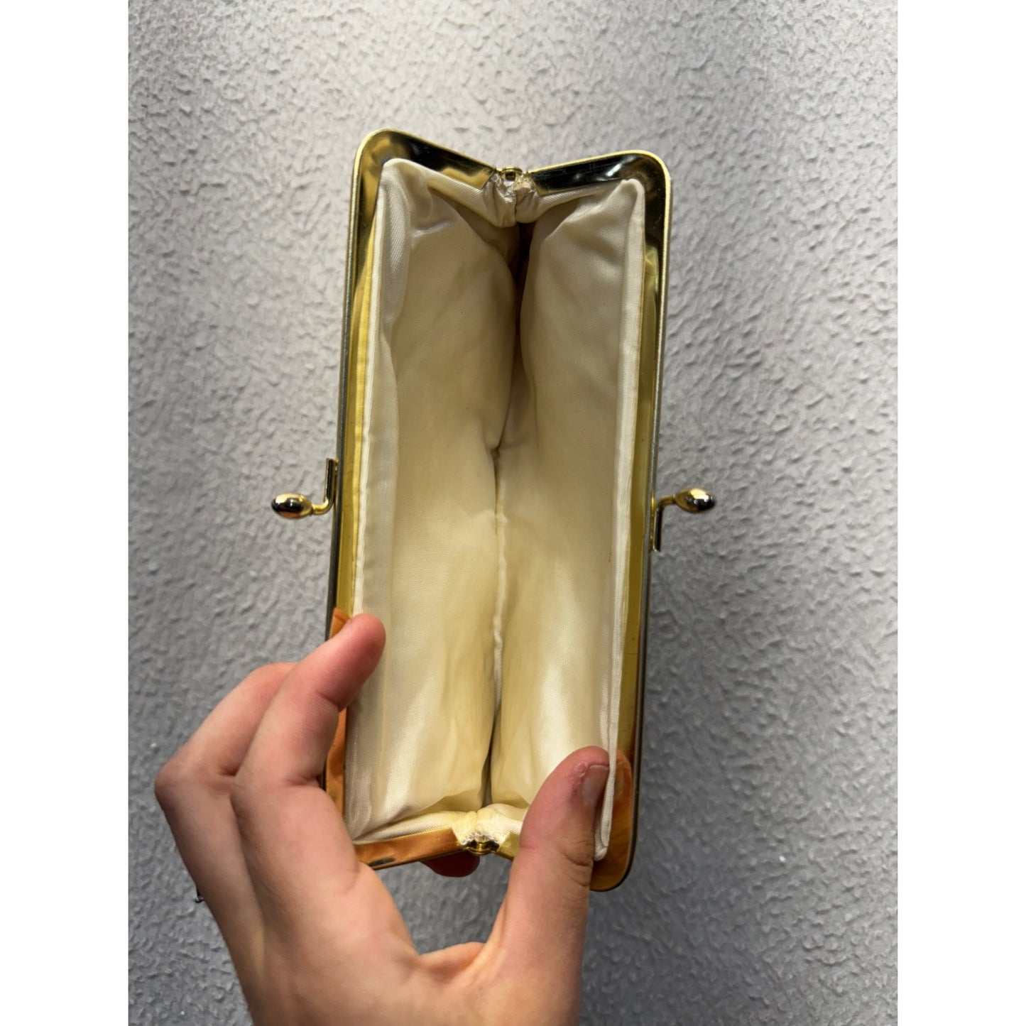 Vintage White Leather Coin Purse With Floral Embroidery 42B