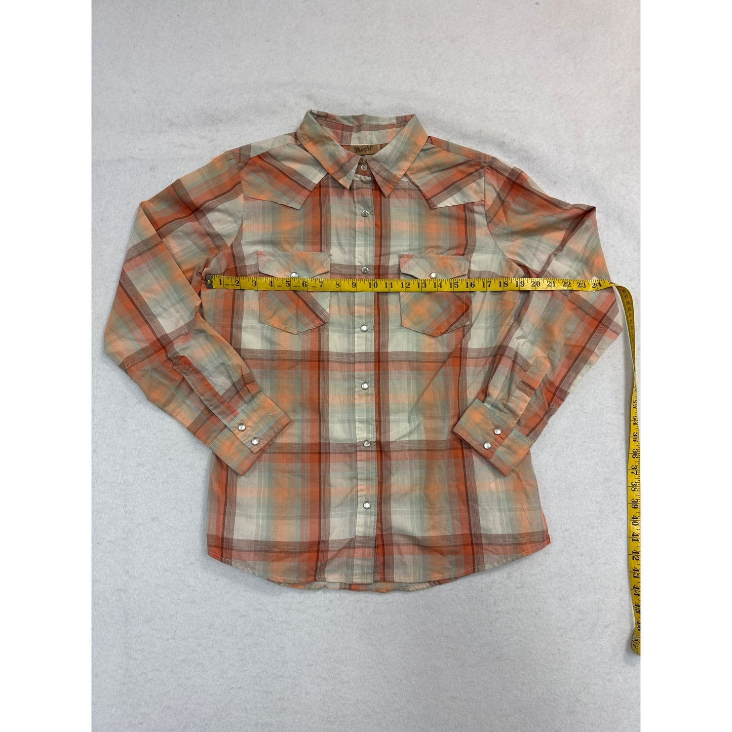 Womens Vintage Wrangler Pearlsnap shirt