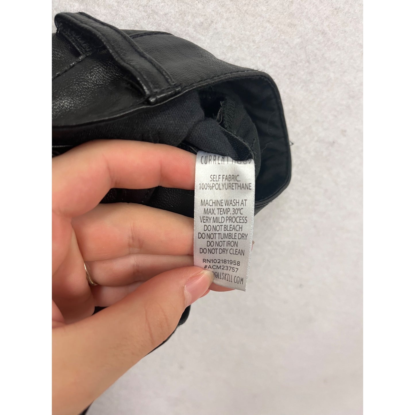 Current Mood Black Faux Leather Lace-Up Shorts Size L #850A