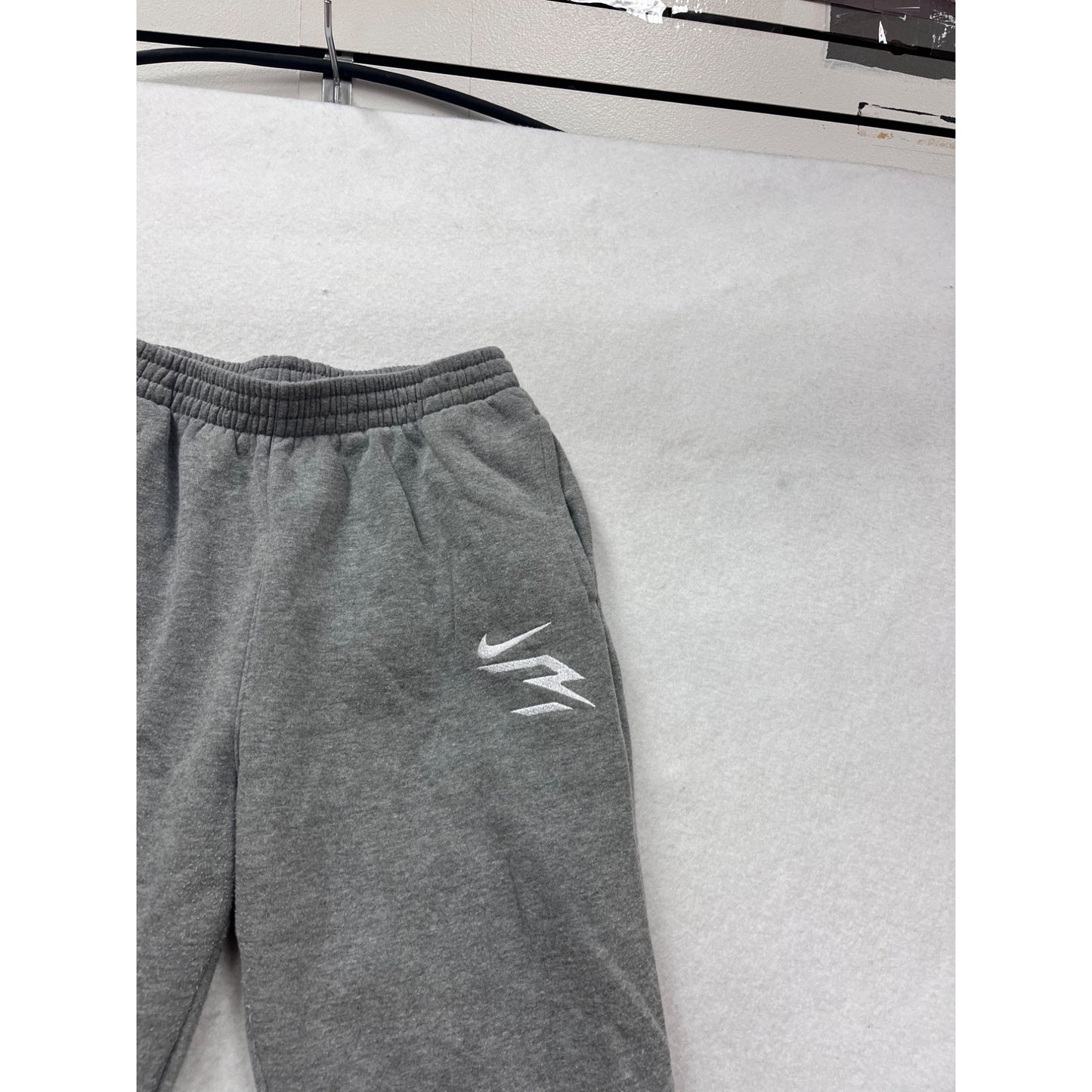 Youth XL Grey Nike Sweatpants #323A