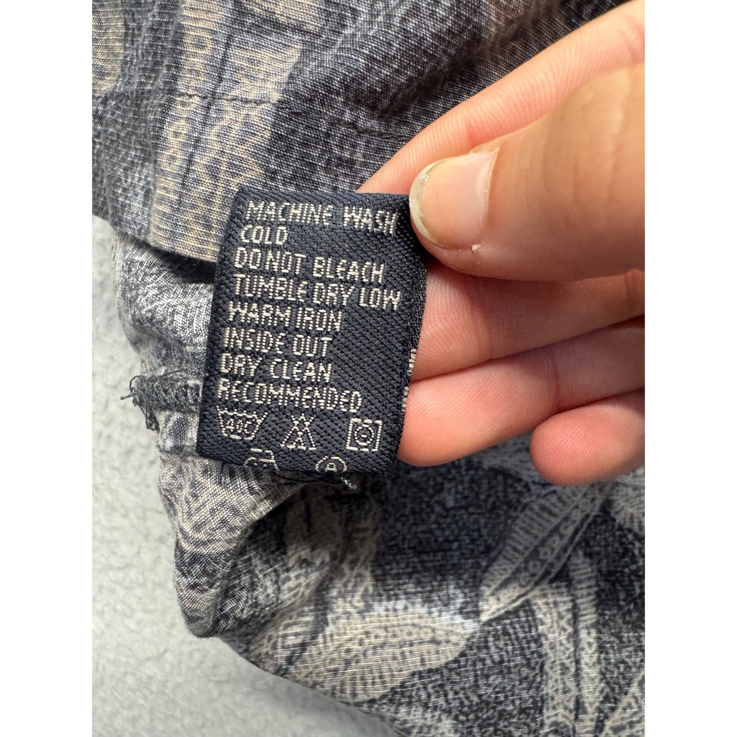 Milano Bay Hawaiian M Short Sleeve Gray/Beige Palm Tree Design #9125