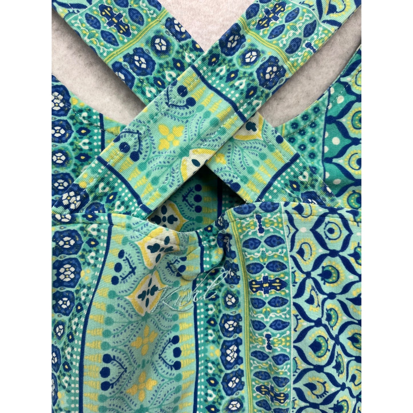 Kuhl Sleeveless Crisscross Back Tank Top M #492A