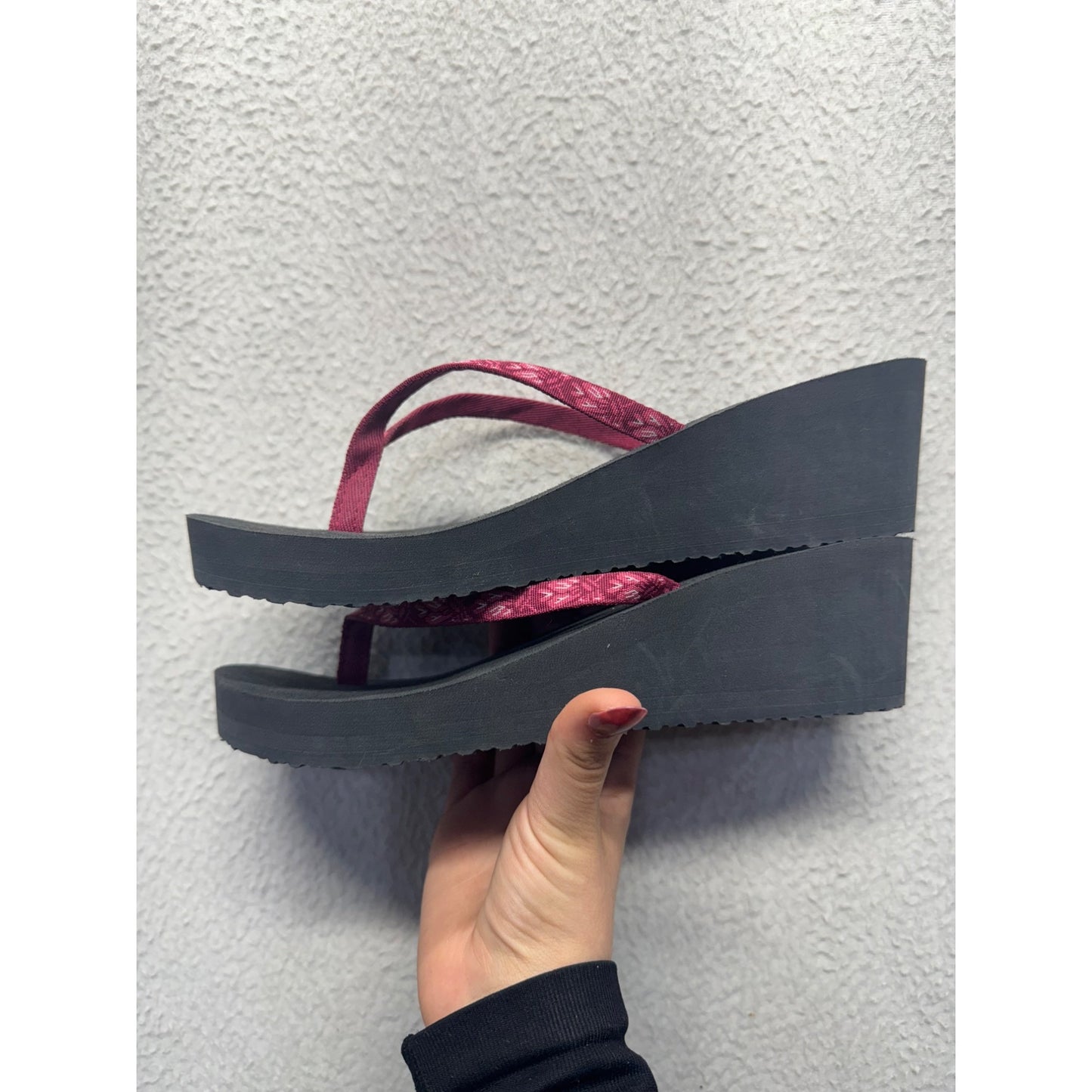 Eddie Bauer Pink & Black Wedge Flip-Flops #9009