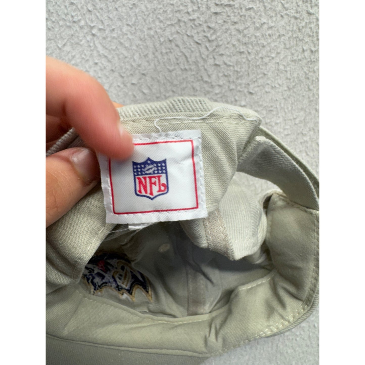 Vintage Baltimore Ravens NFL Adjustable Beige Baseball Cap Logo Fan Gear #9679