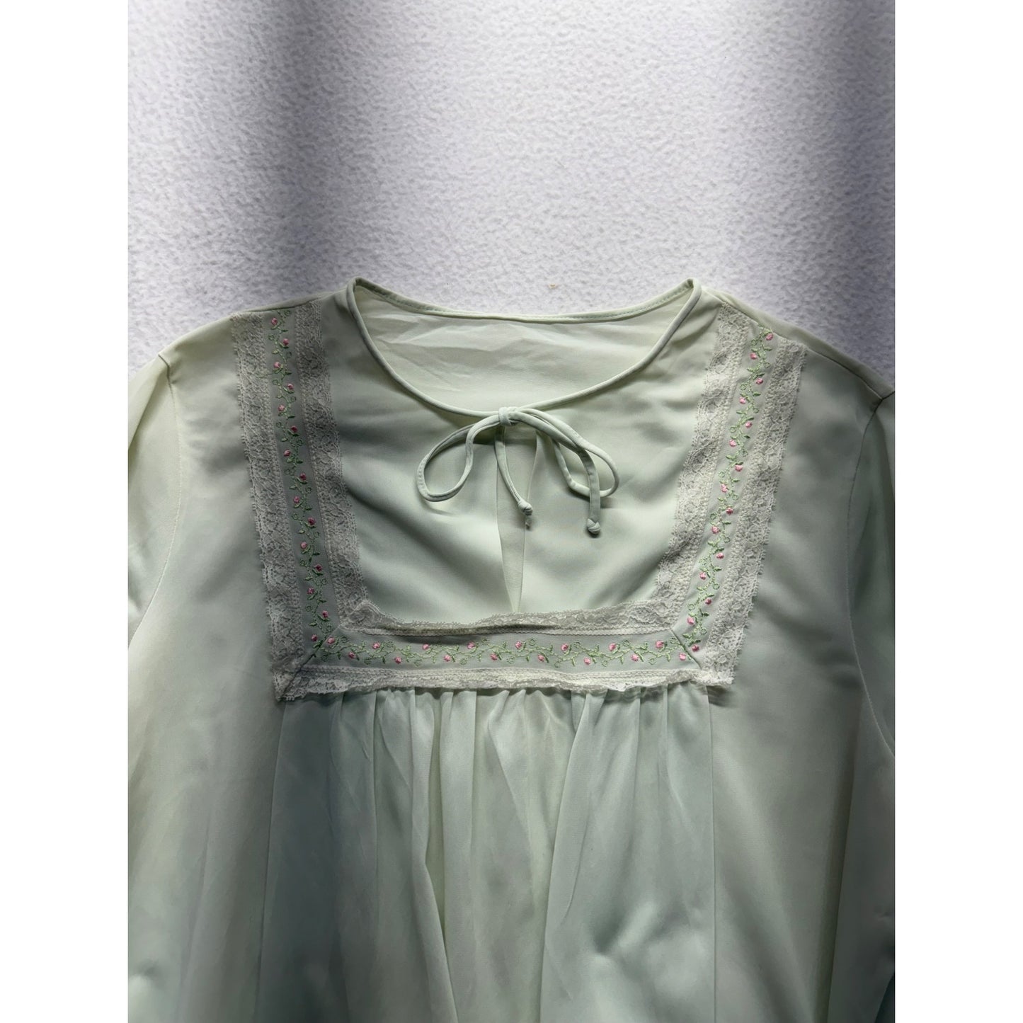 Vintage Flowy Nightgown #3918