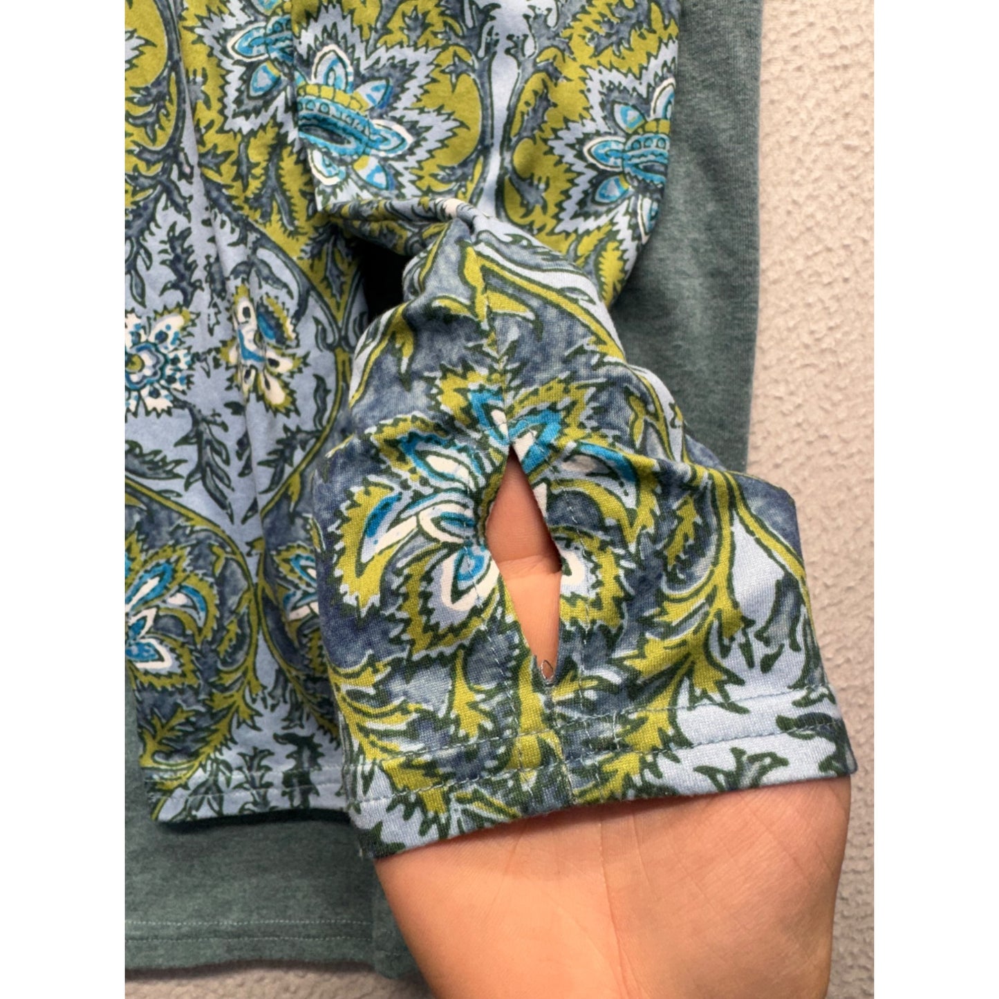 Women’s Laura Hlavac Hooded Shirt #7611