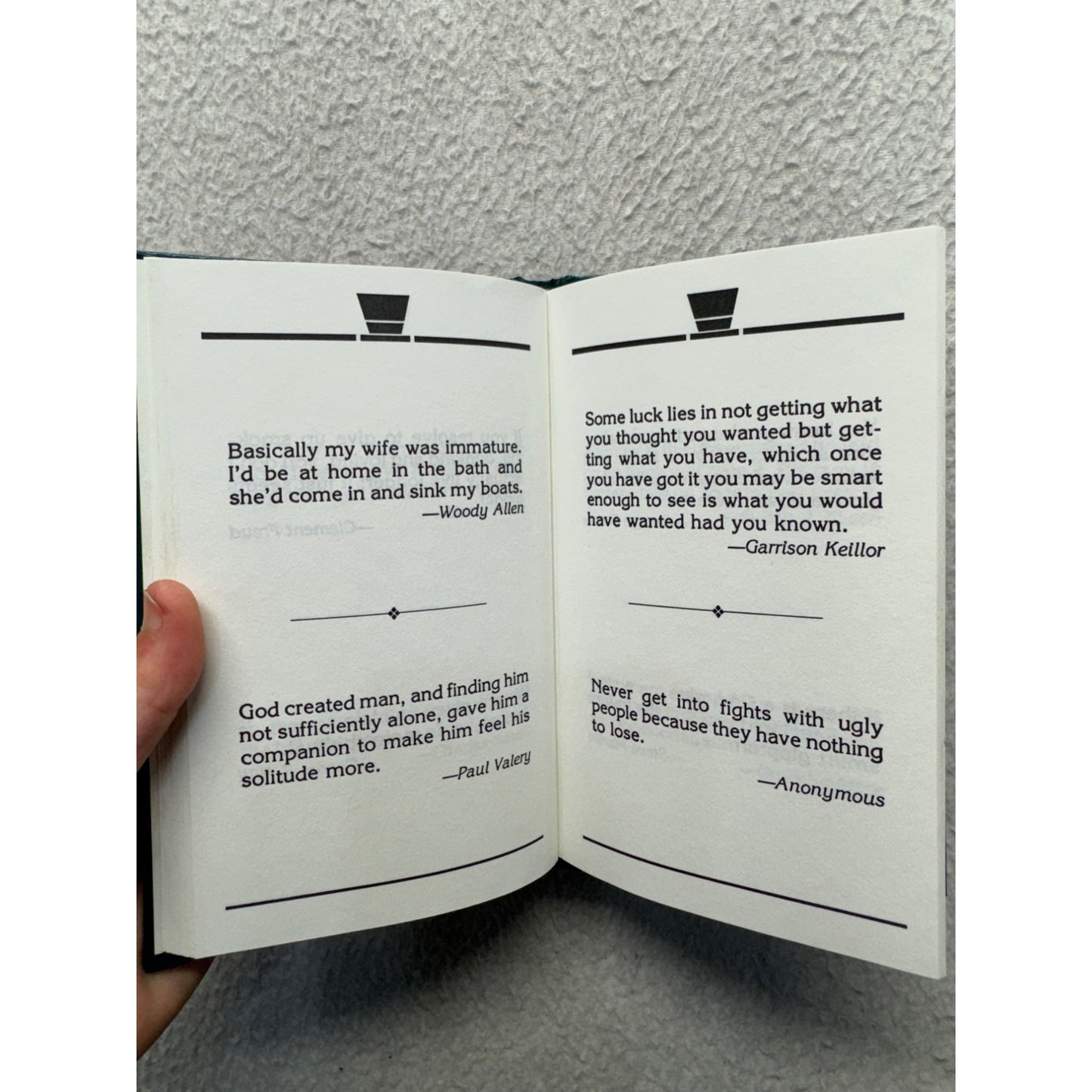 Mr. Quotes: Witty Wisdom Compilation for Discerning Readers #9651