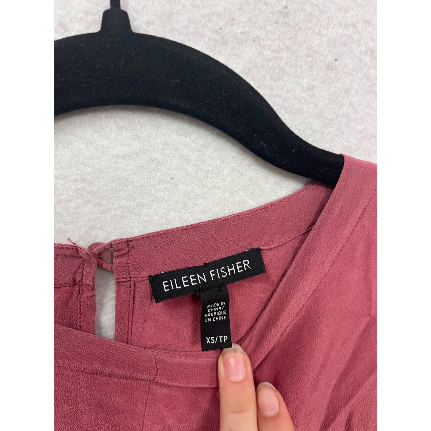 Eileen Fisher XS Pink Sleeveless Top 100% Silk #689A