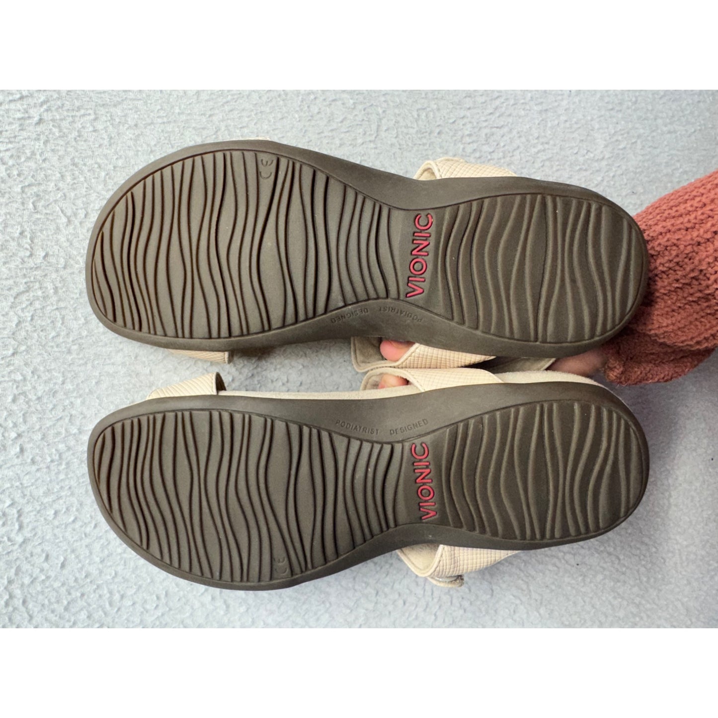Vionic Orthotic Beige Leather Sandals With Decorative Metallic Discs #80B